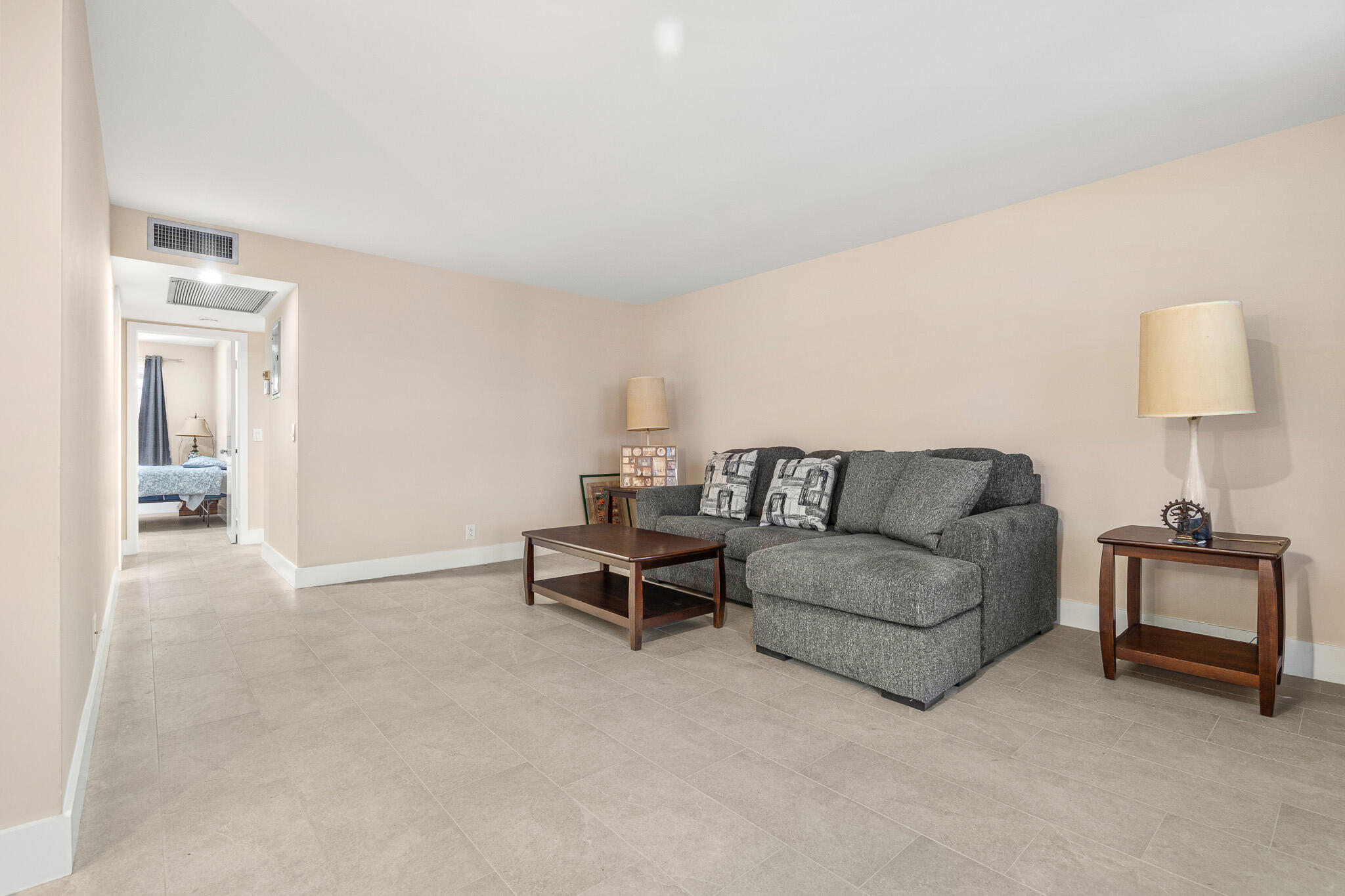 FARNHAM G CONDO - Residential