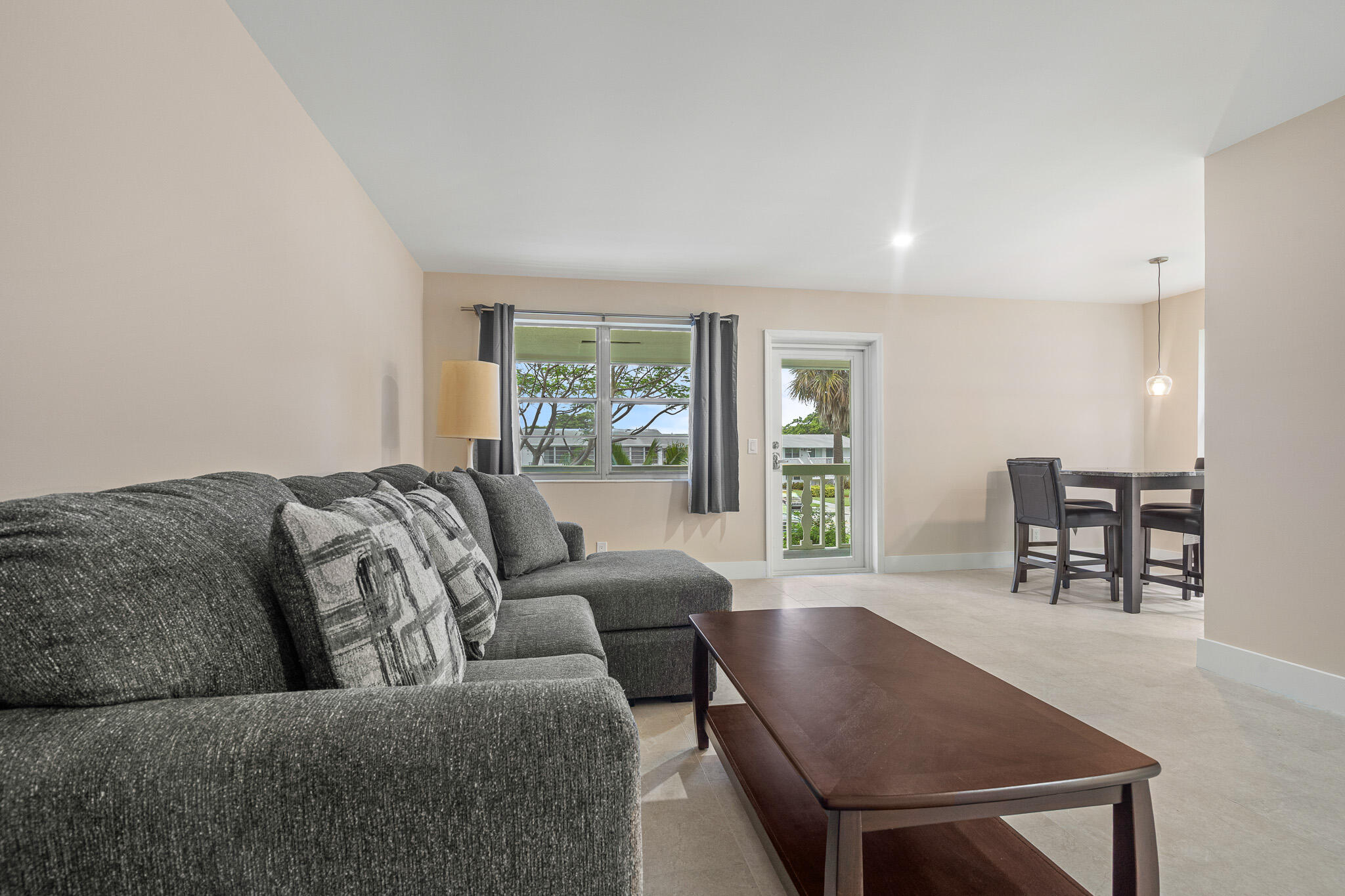 FARNHAM G CONDO - Residential