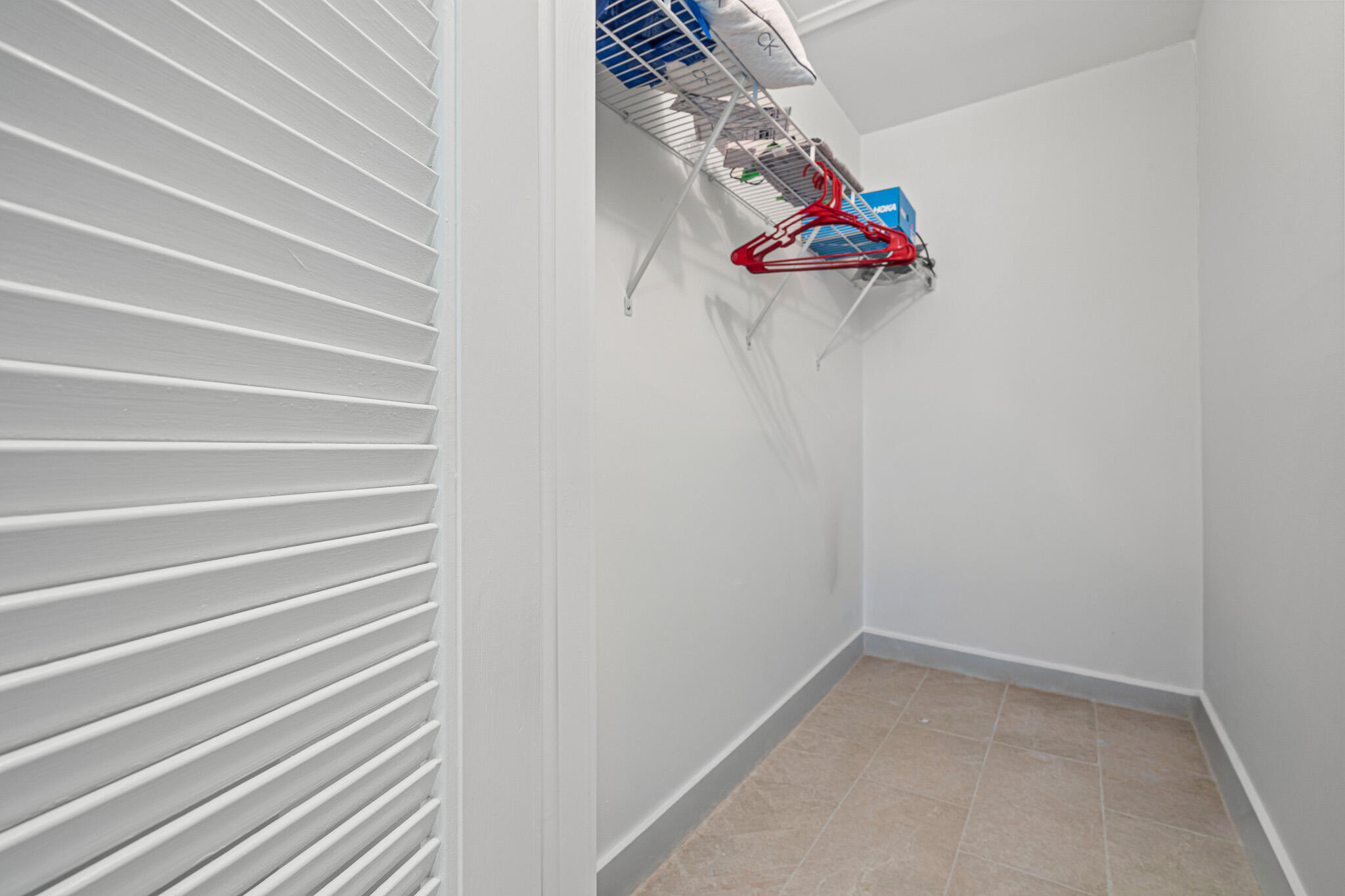 FARNHAM G CONDO - Residential