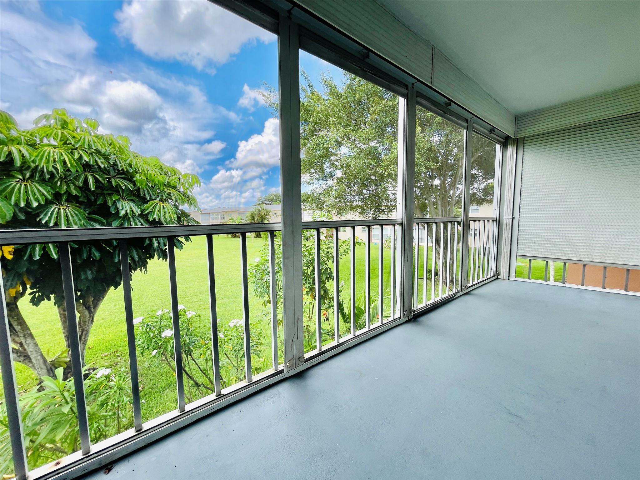 ORIOLE GARDENS - Residential