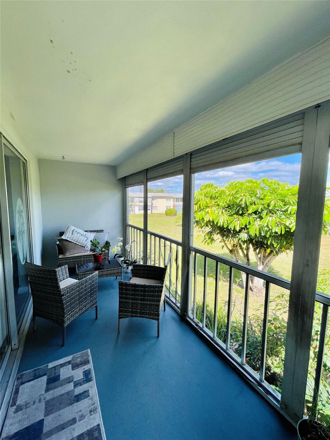 ORIOLE GARDENS - Residential