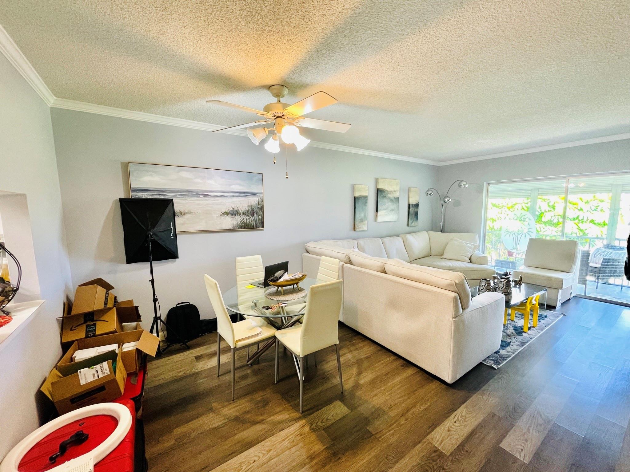 ORIOLE GARDENS - Residential
