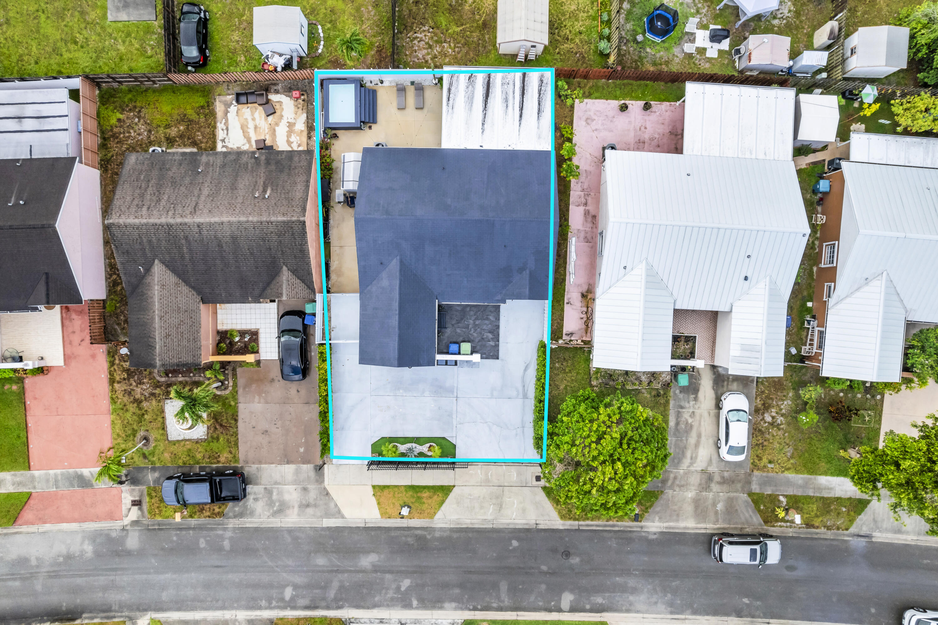 LESLIE PATIO HOMES SEC 4 - Residential