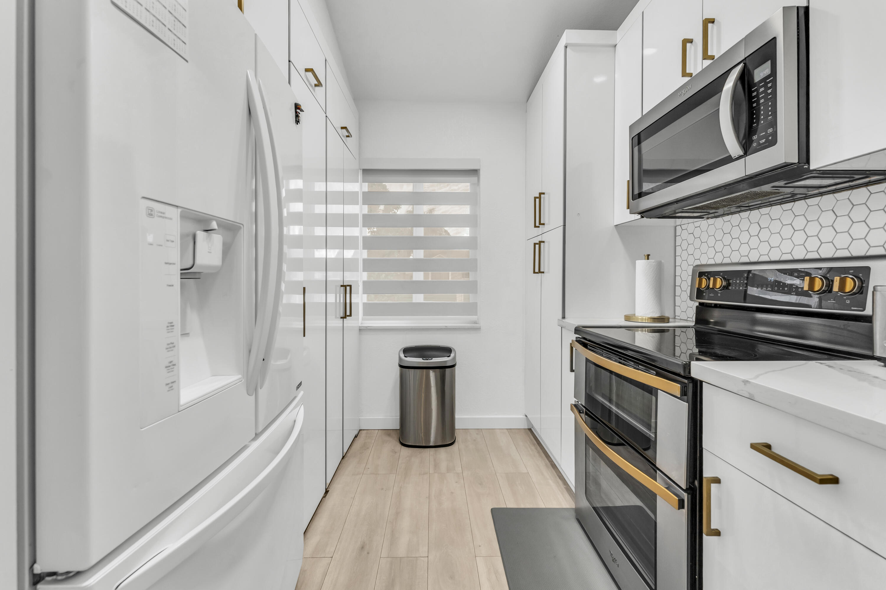LESLIE PATIO HOMES SEC 4 - Residential