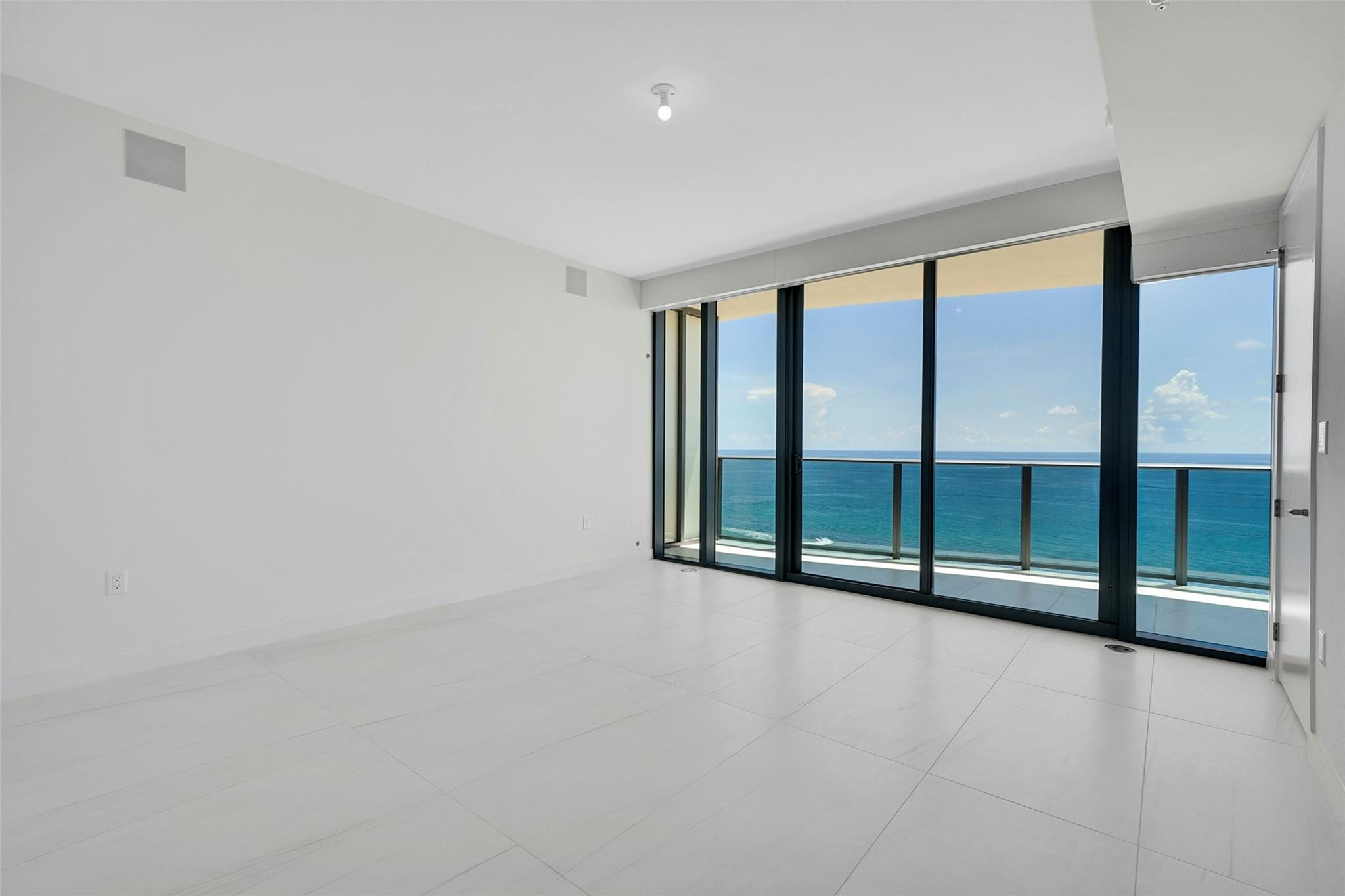 CASAMAR CONDO - Residential