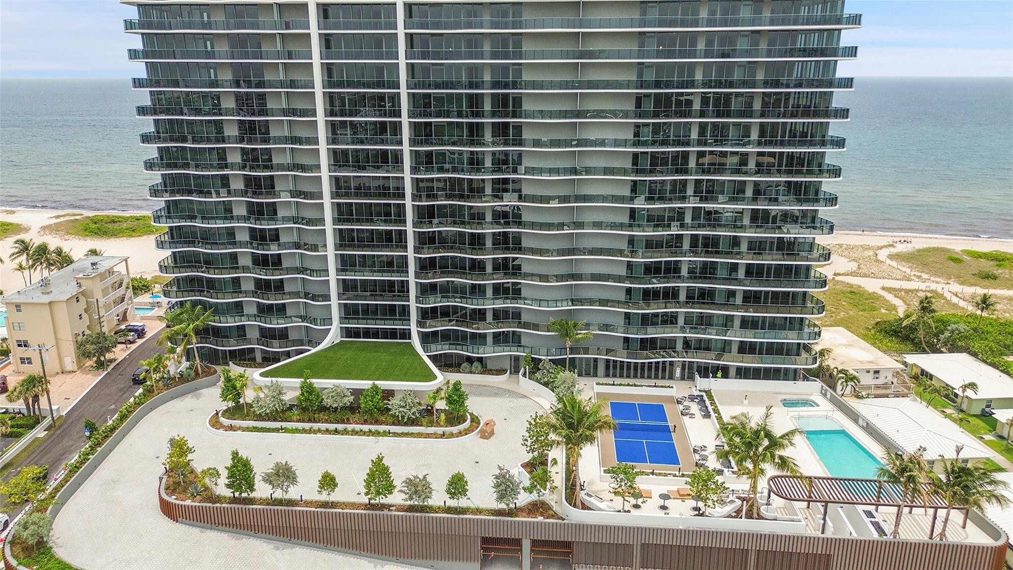 CASAMAR CONDO - Residential