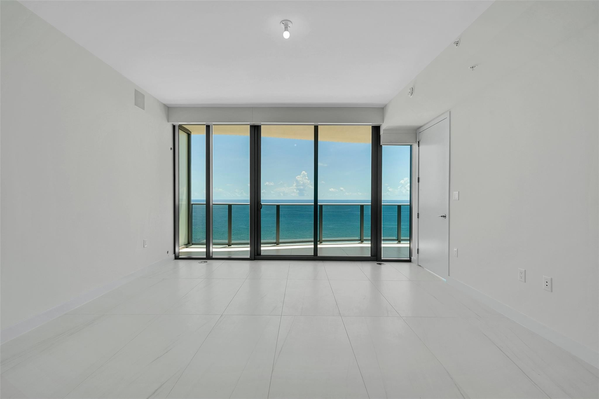 CASAMAR CONDO - Residential
