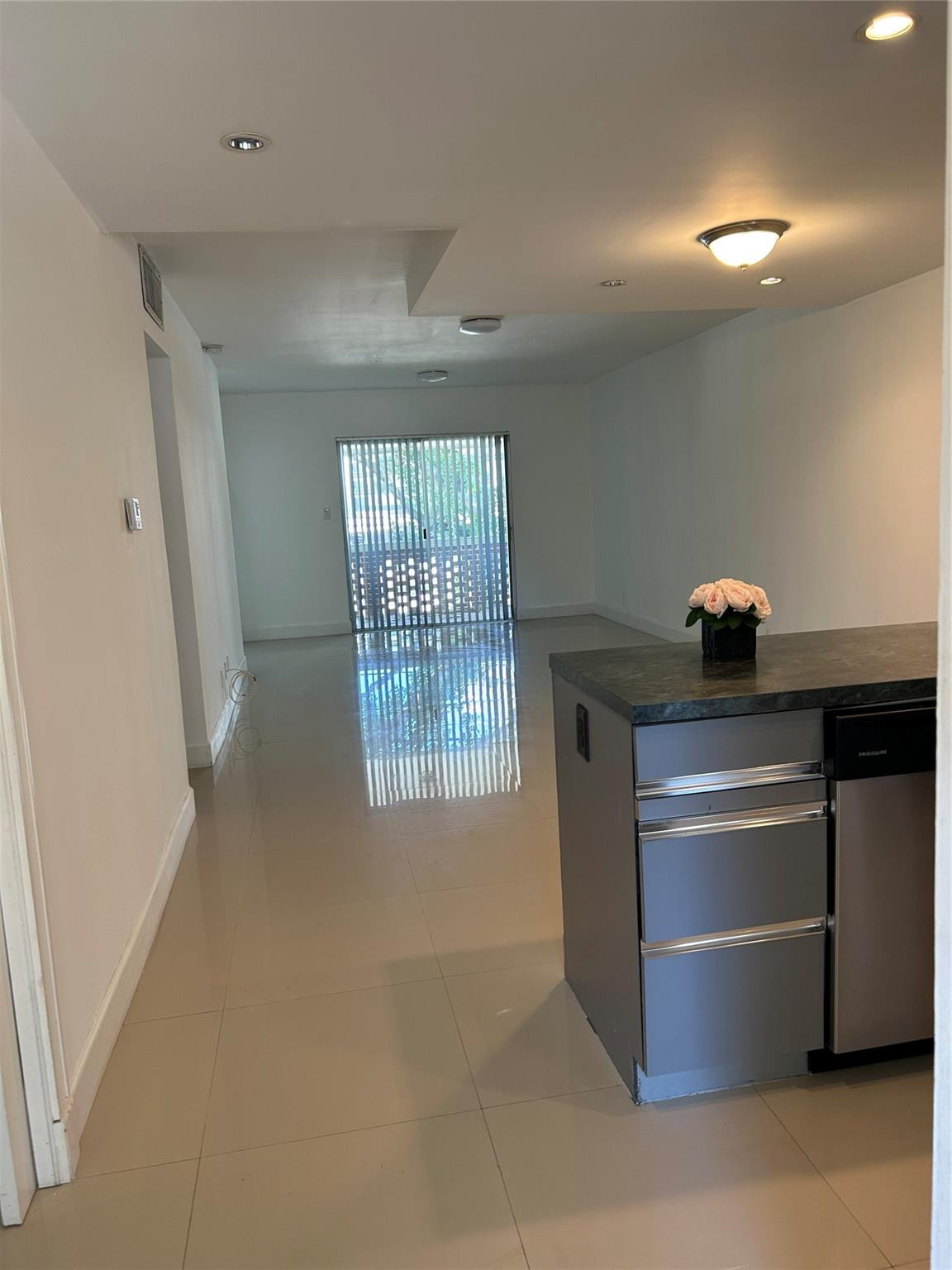 MARINE COLONY CONDO - Residential Lease