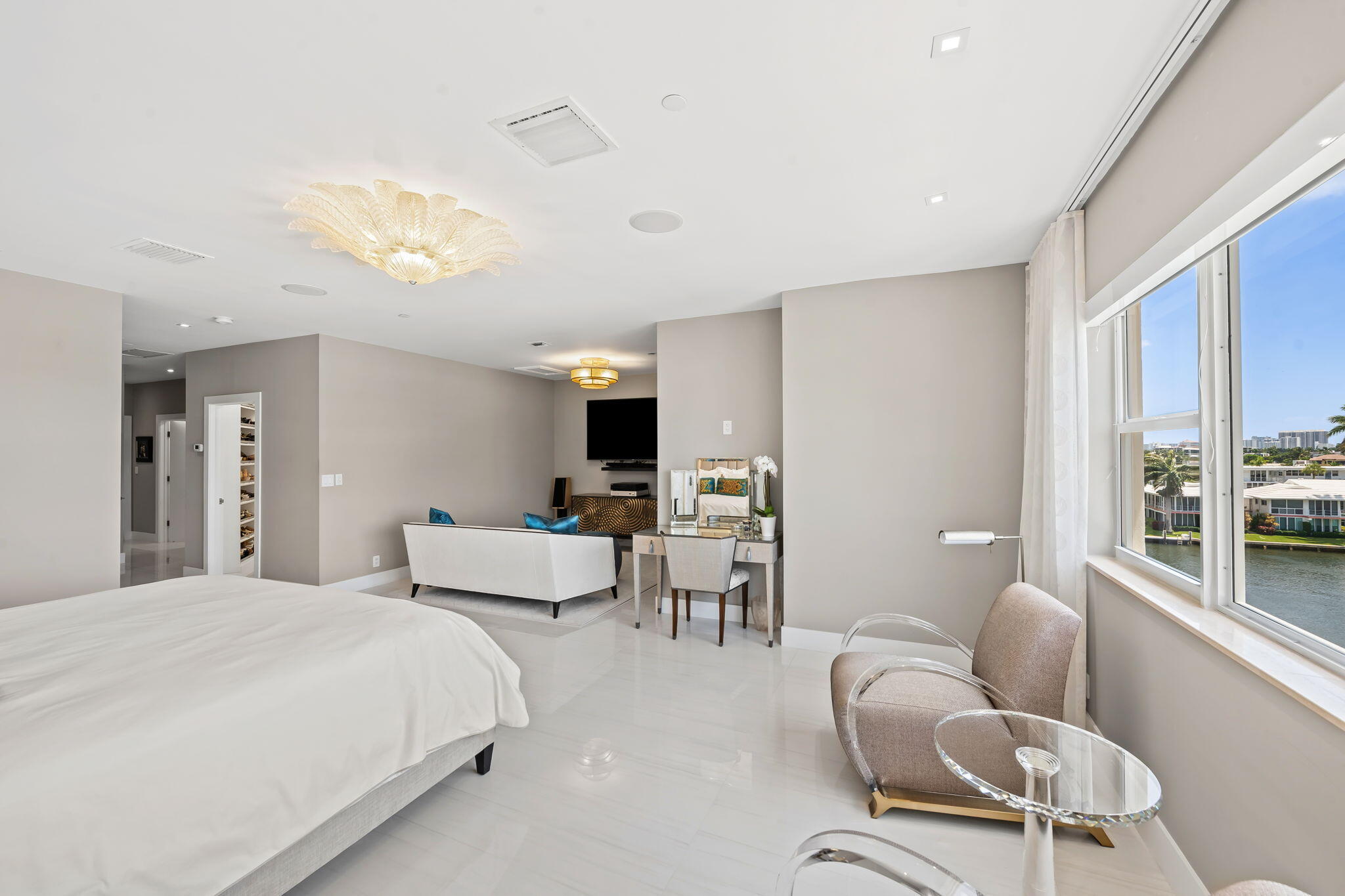 VILLAS OF SUNRISE BAY CONDO - Residential
