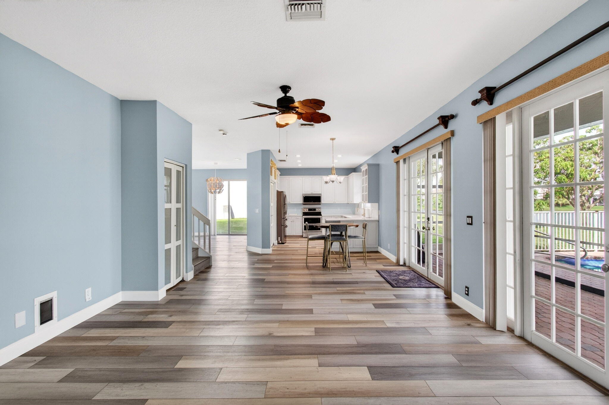 LAKE CHARLESTON - Residential