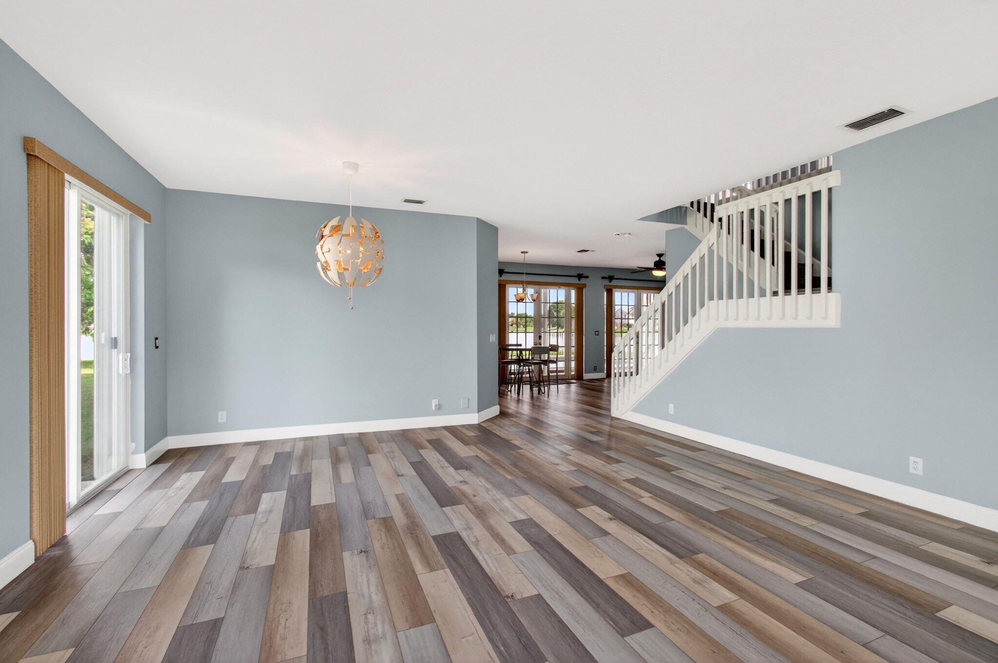 LAKE CHARLESTON - Residential
