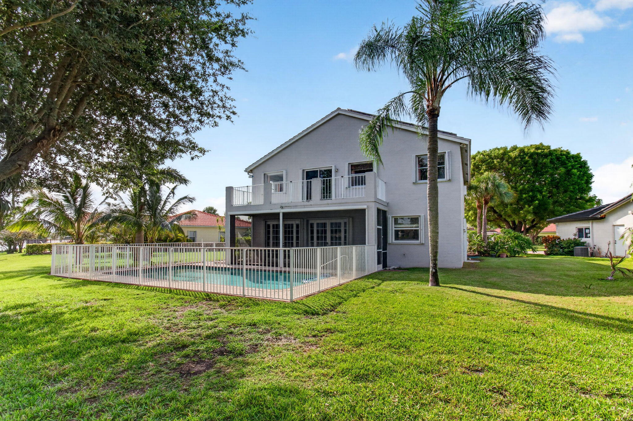 LAKE CHARLESTON - Residential