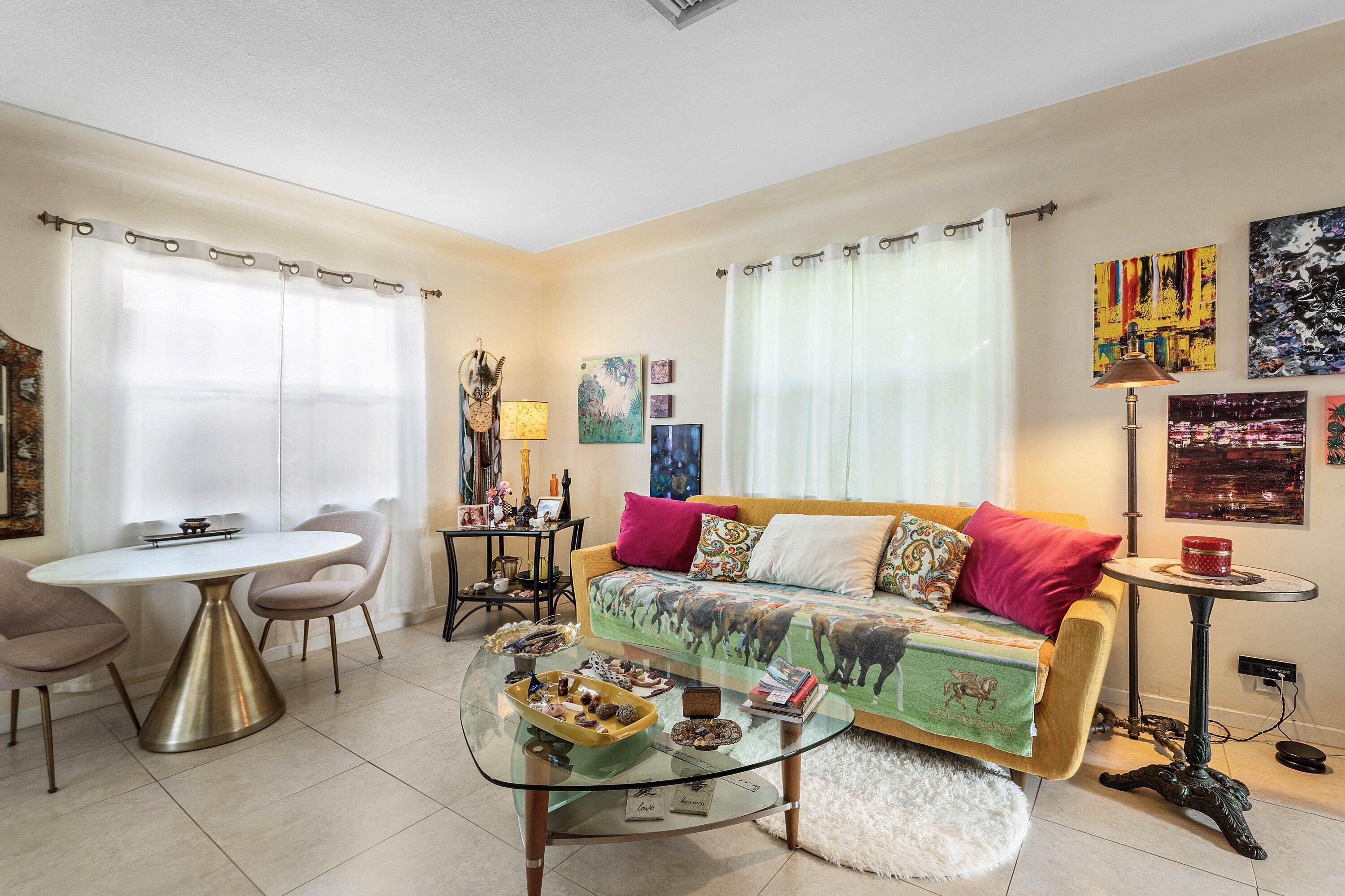 LAKE WORTH TOWN OF - Residential