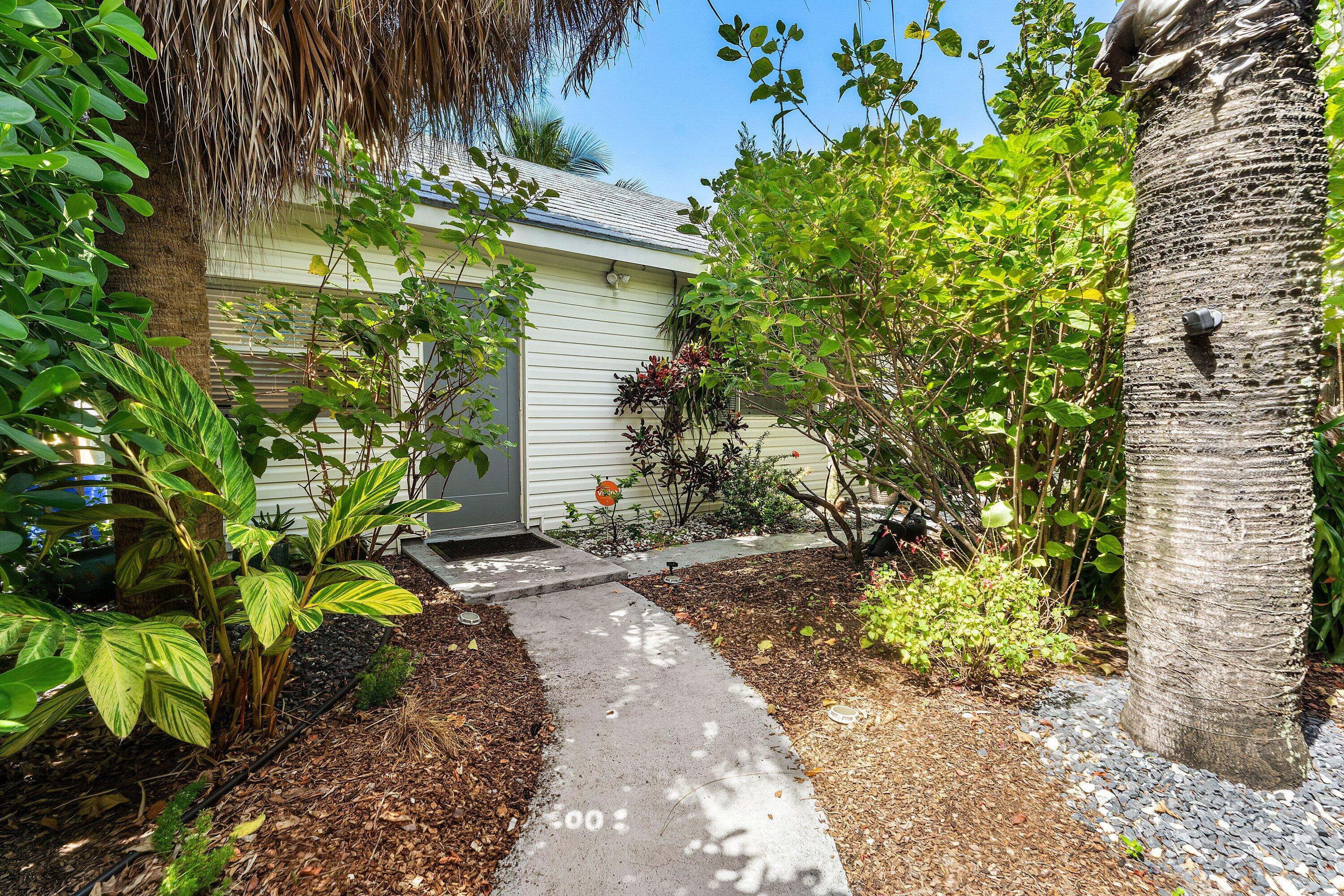LAKE WORTH TOWN OF - Residential