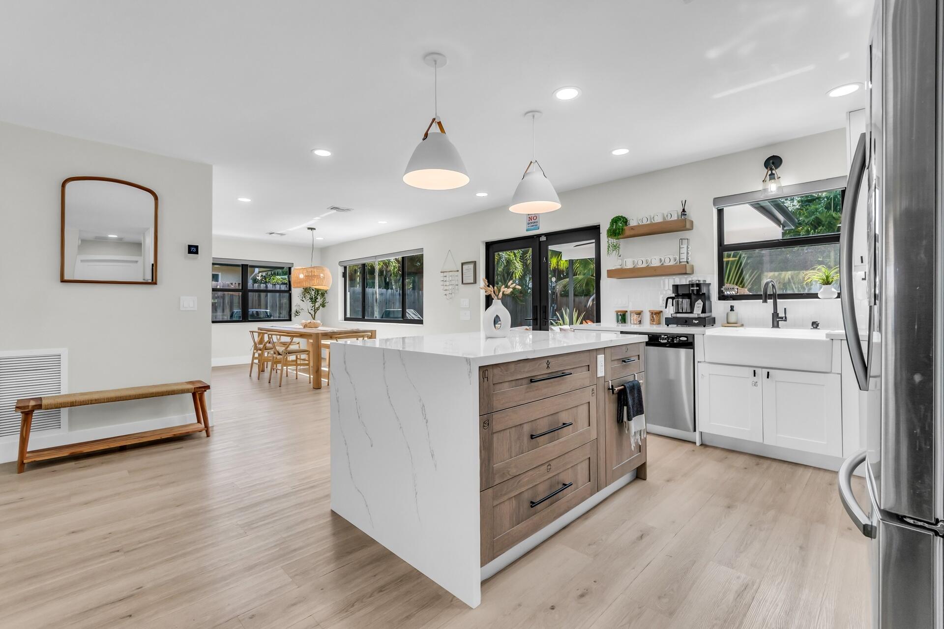 CORAL MANOR THIRD ADD - Residential