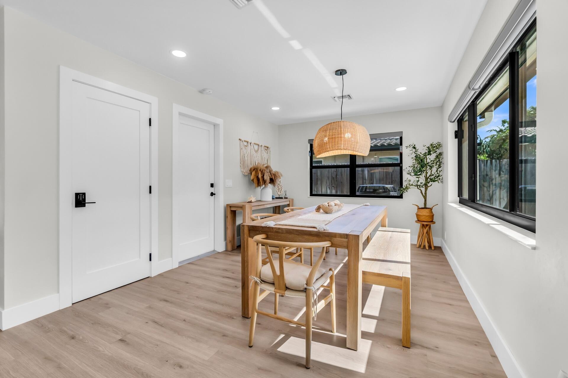 CORAL MANOR THIRD ADD - Residential