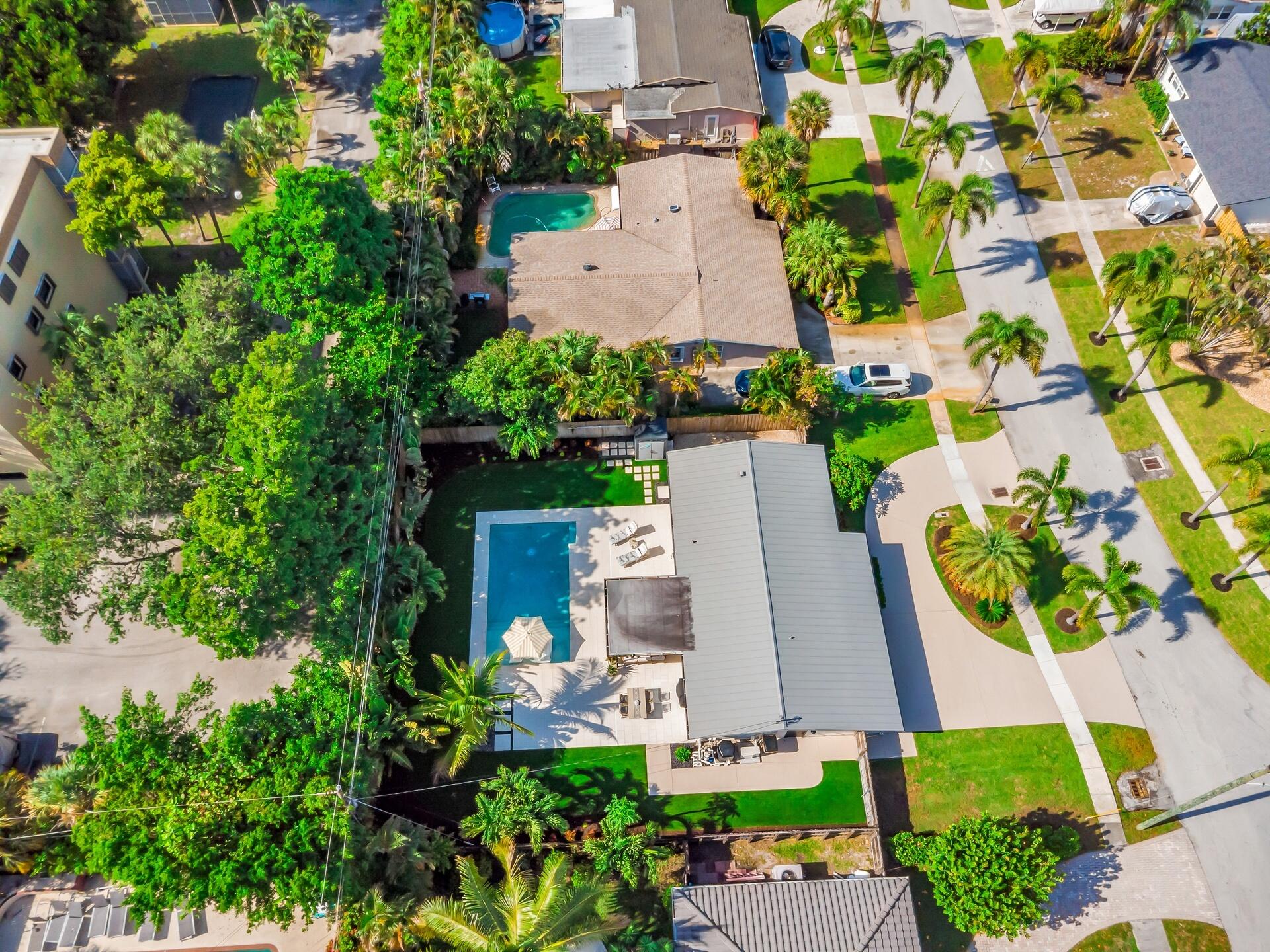 CORAL MANOR THIRD ADD - Residential