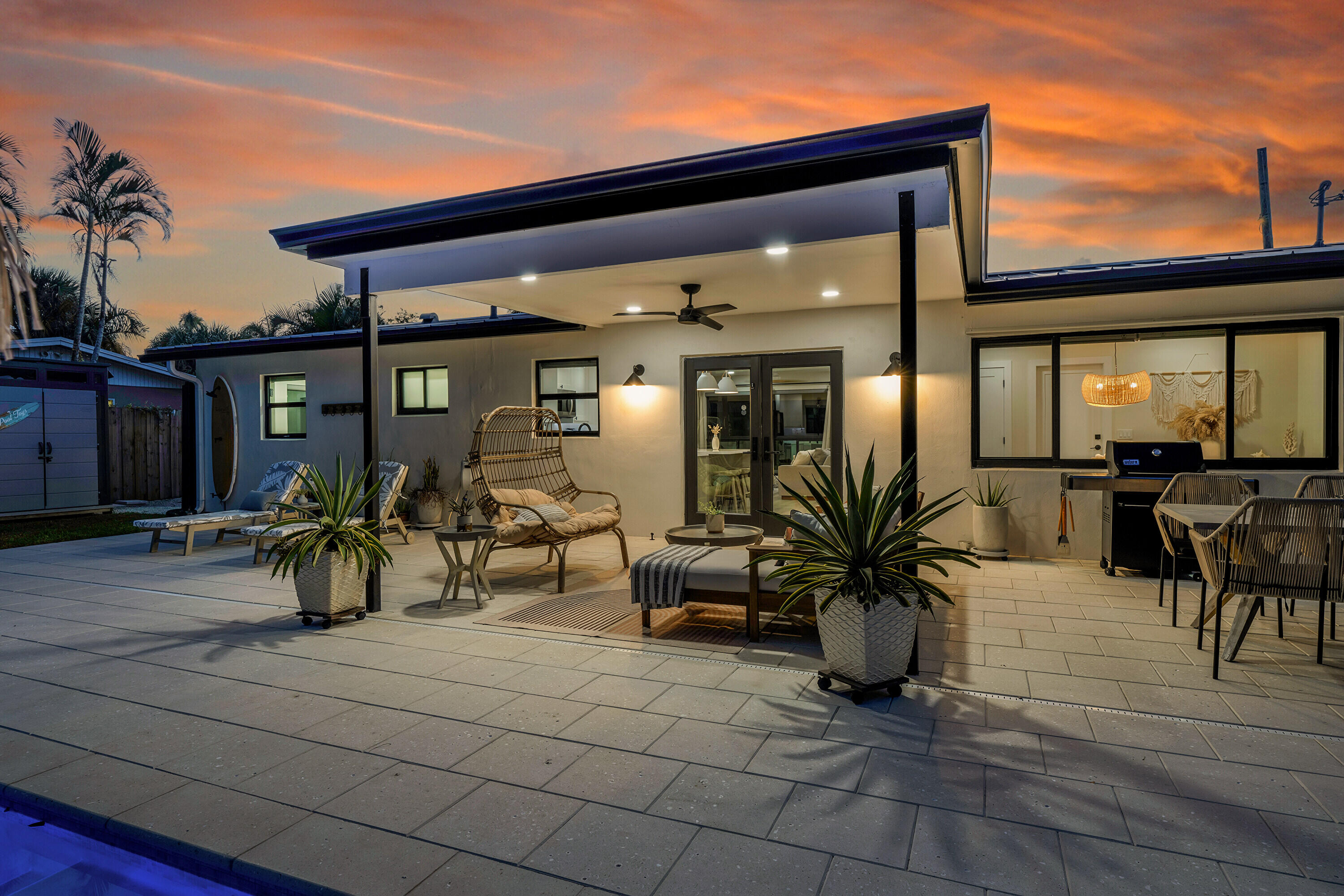 CORAL MANOR THIRD ADD - Residential