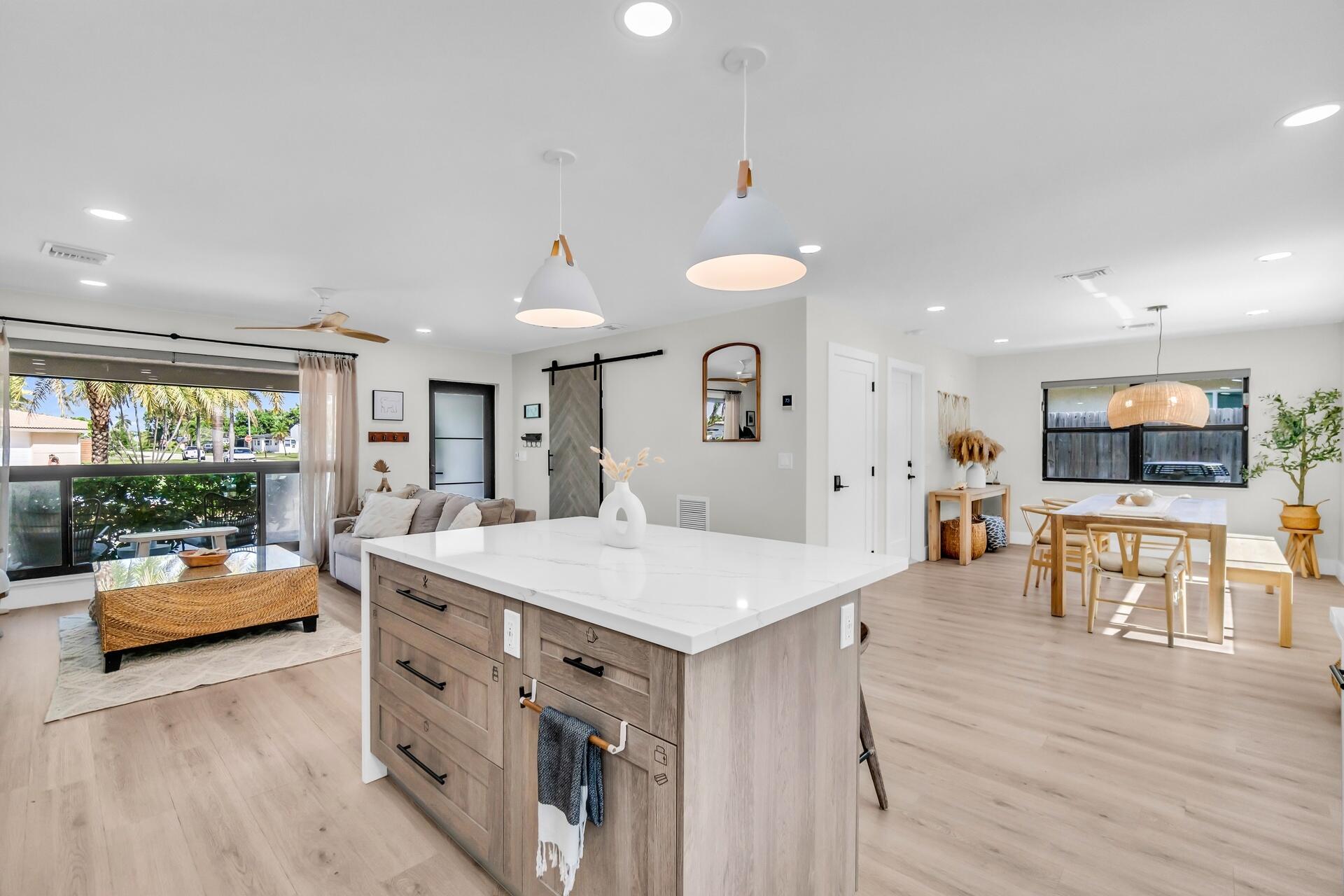 CORAL MANOR THIRD ADD - Residential