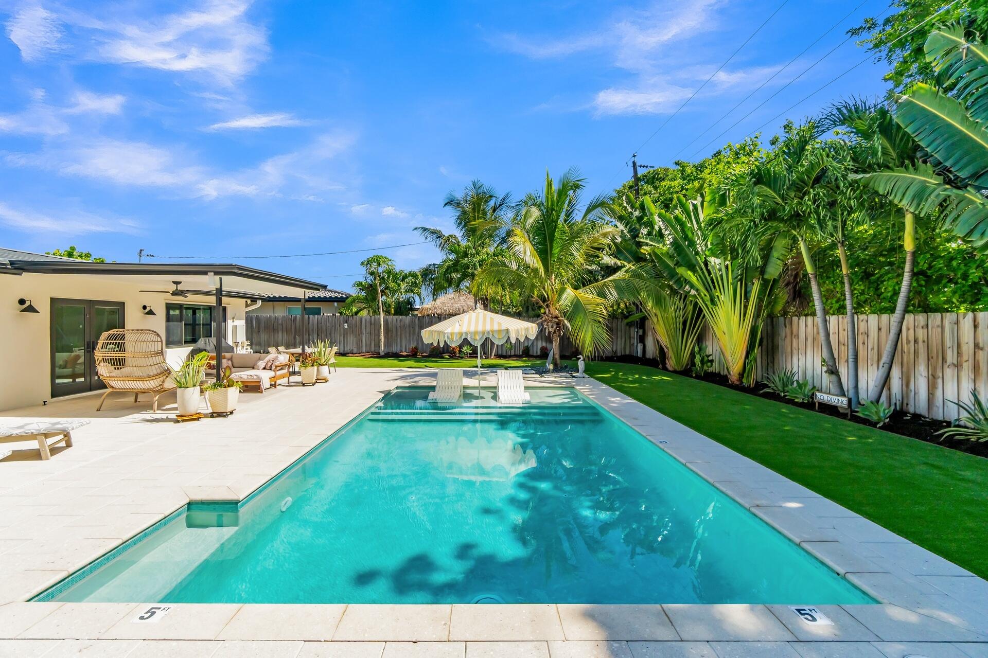 CORAL MANOR THIRD ADD - Residential