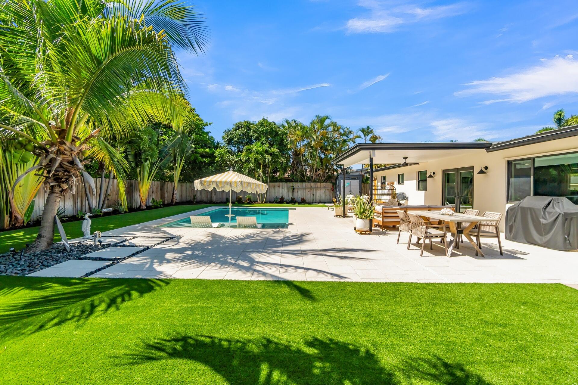 CORAL MANOR THIRD ADD - Residential