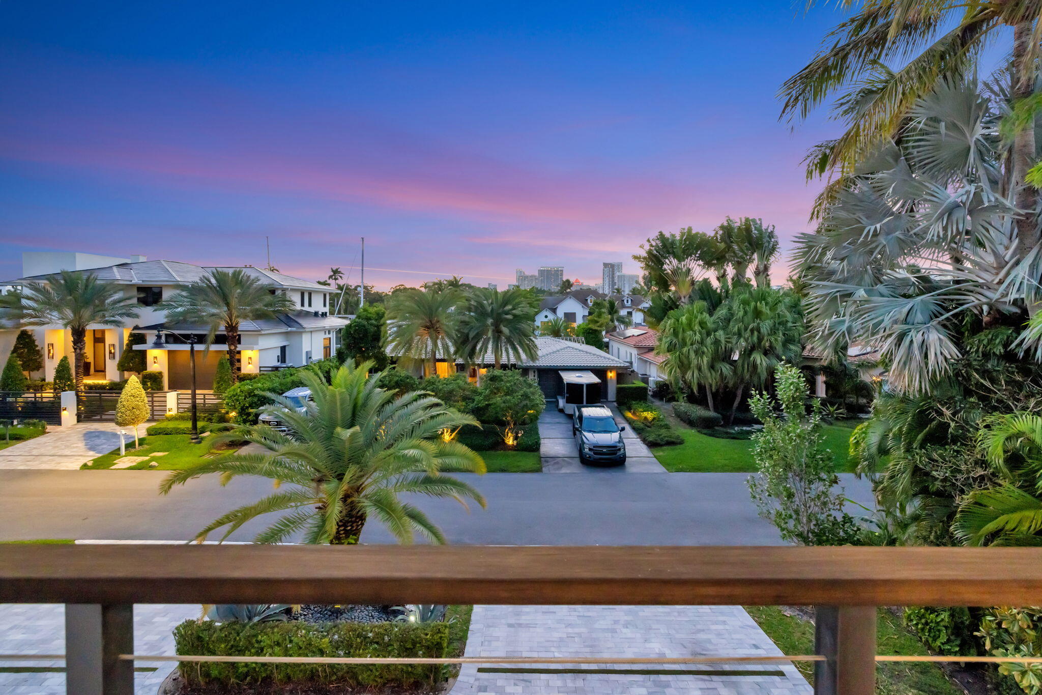 CAPRI OF VENICE - Residential