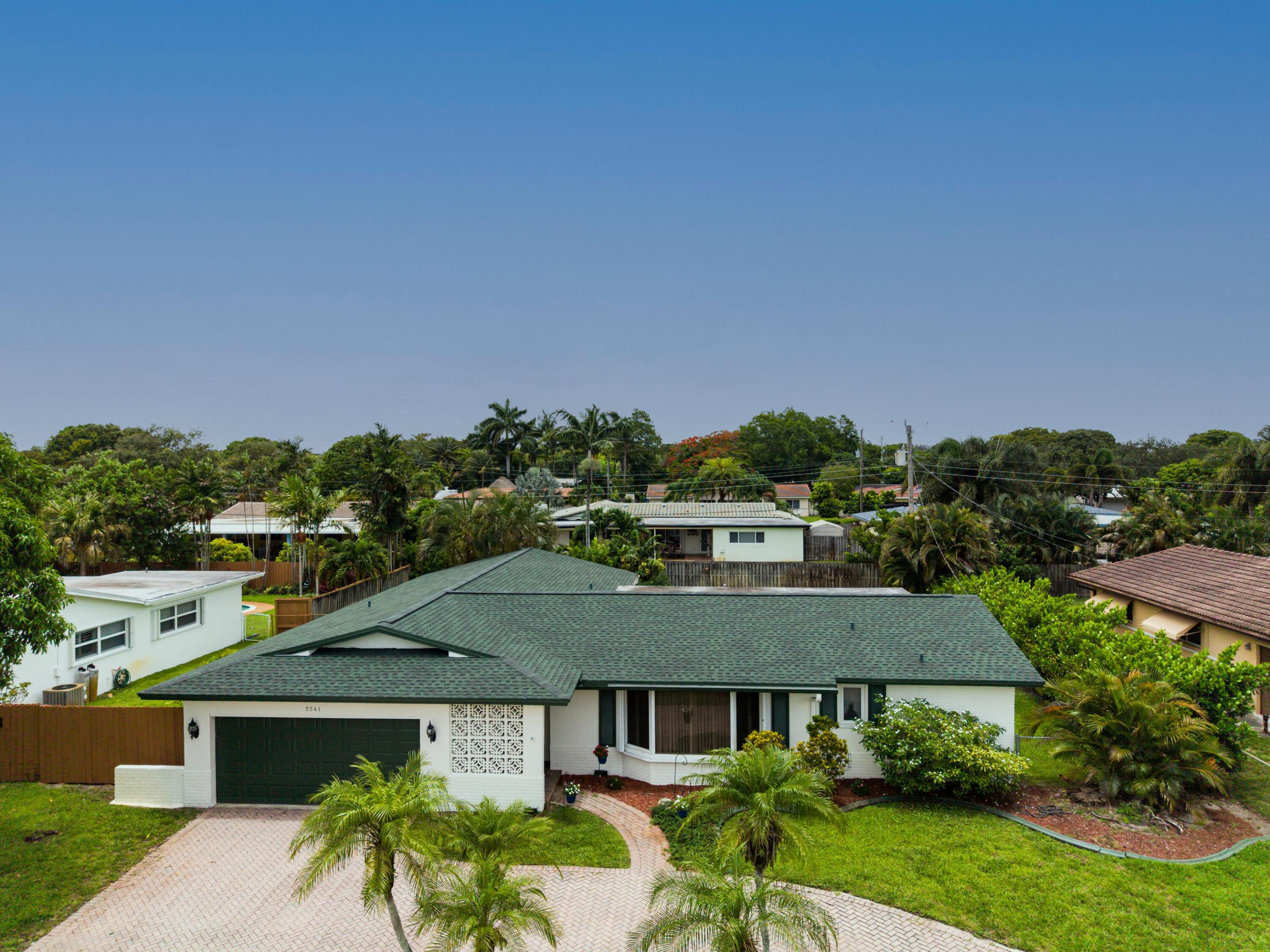 PLANTATION PARK LAKESITES - Residential