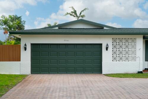 PLANTATION PARK LAKESITES - Residential