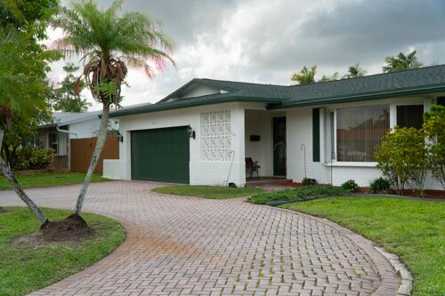 PLANTATION PARK LAKESITES - Residential