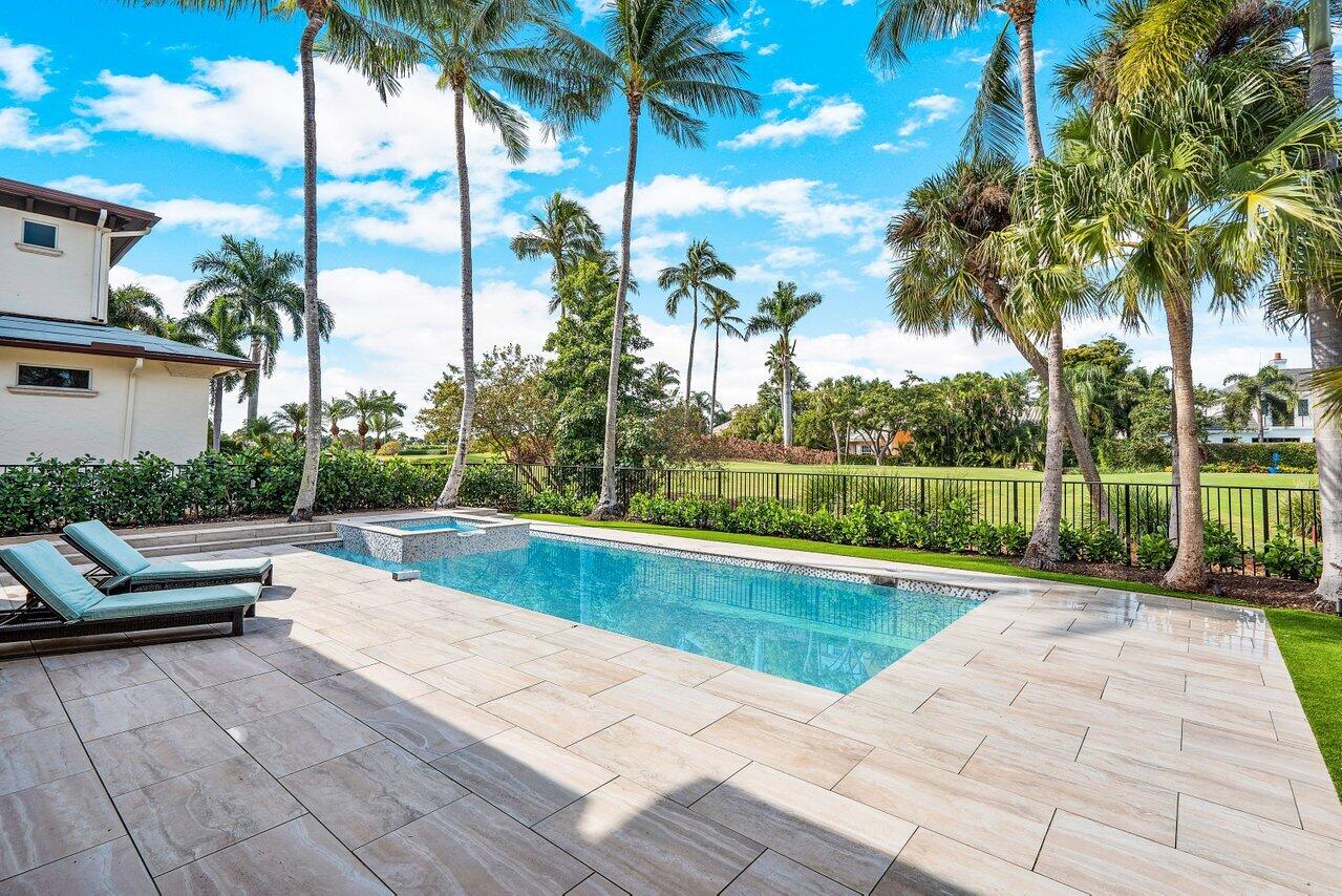 ROYAL PALM YACHT & COUNTRY CLUB - Residential