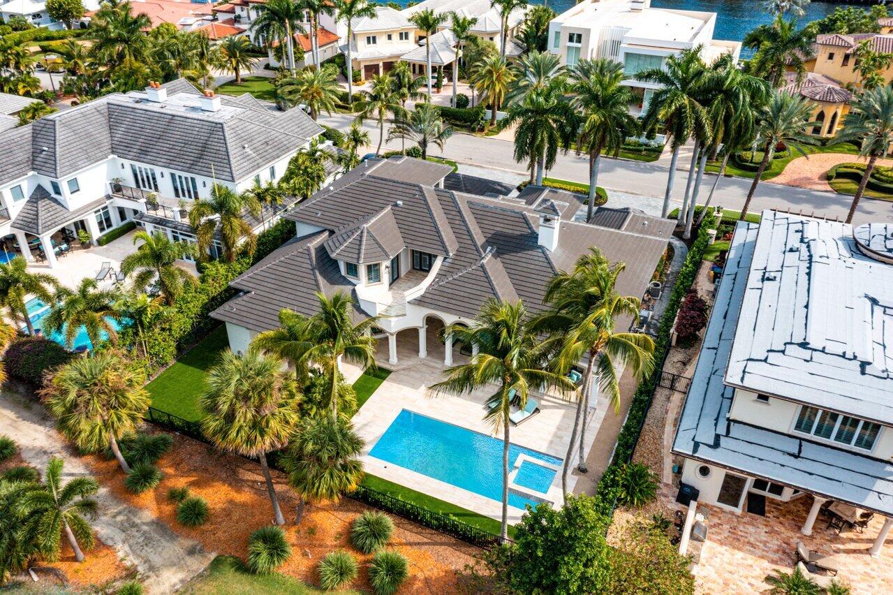 ROYAL PALM YACHT & COUNTRY CLUB - Residential
