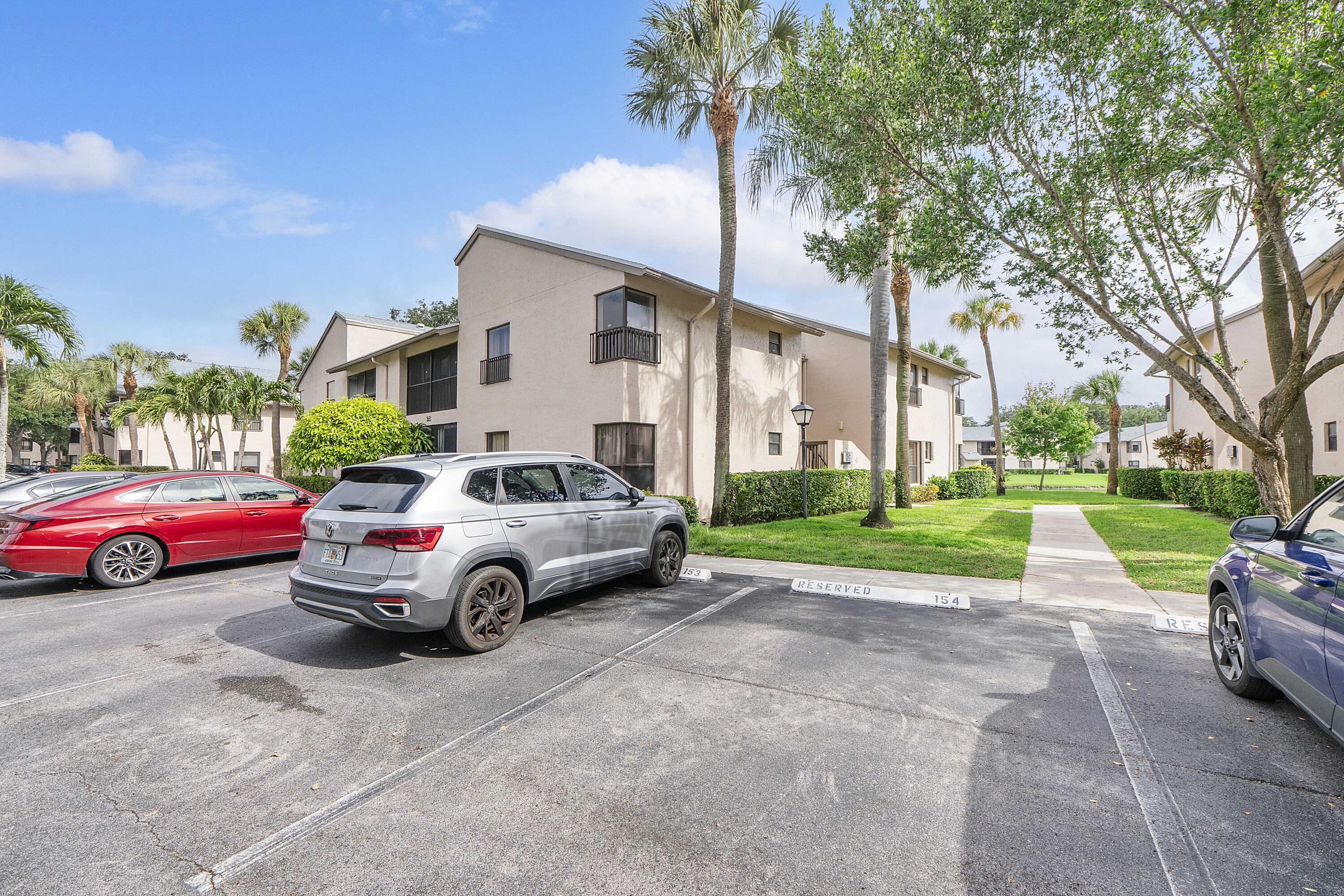 KARANDA VILLAGE V-B CONDO - Residential