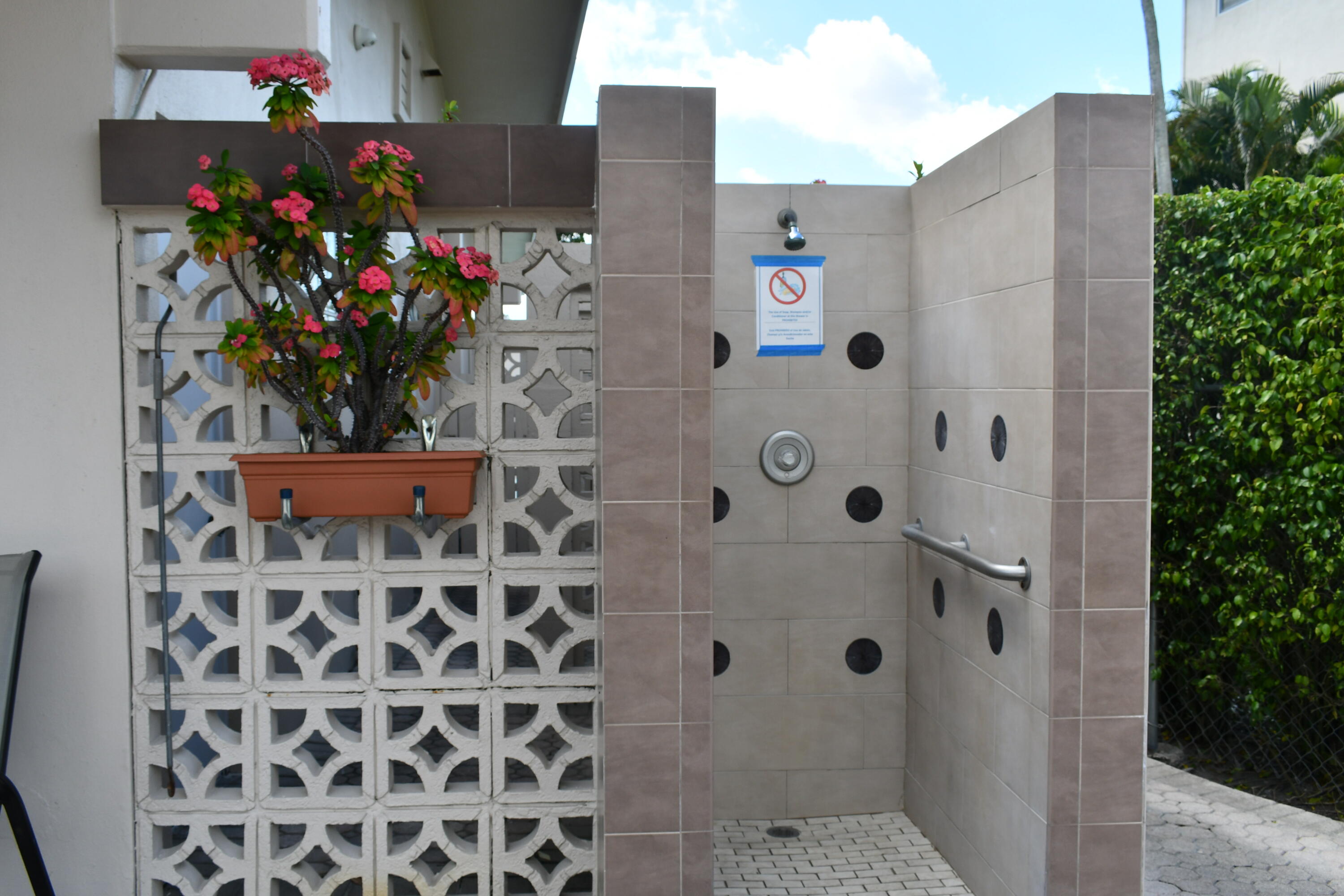 LAKE CLARKE GARDENS CONDO - Residential Lease