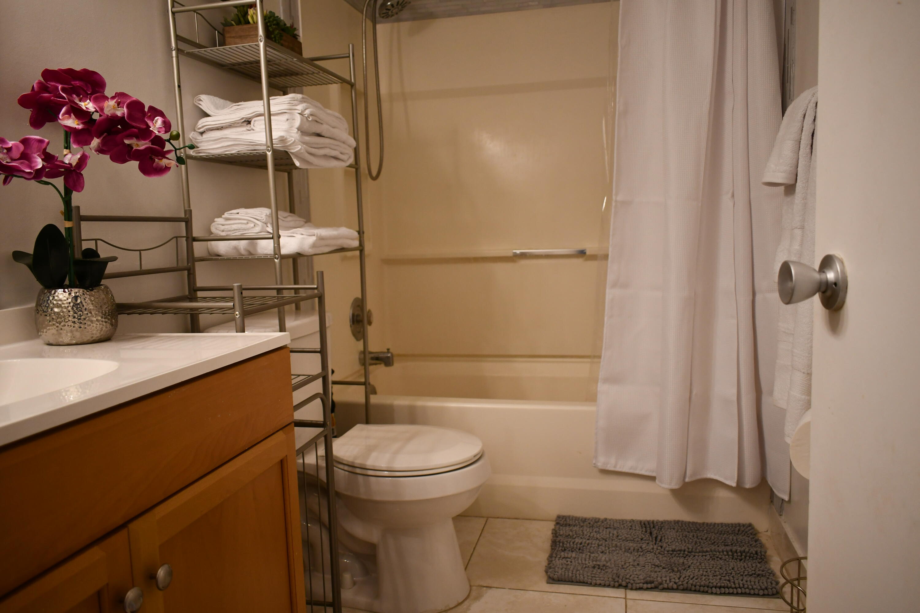 LAKE CLARKE GARDENS CONDO - Residential Lease