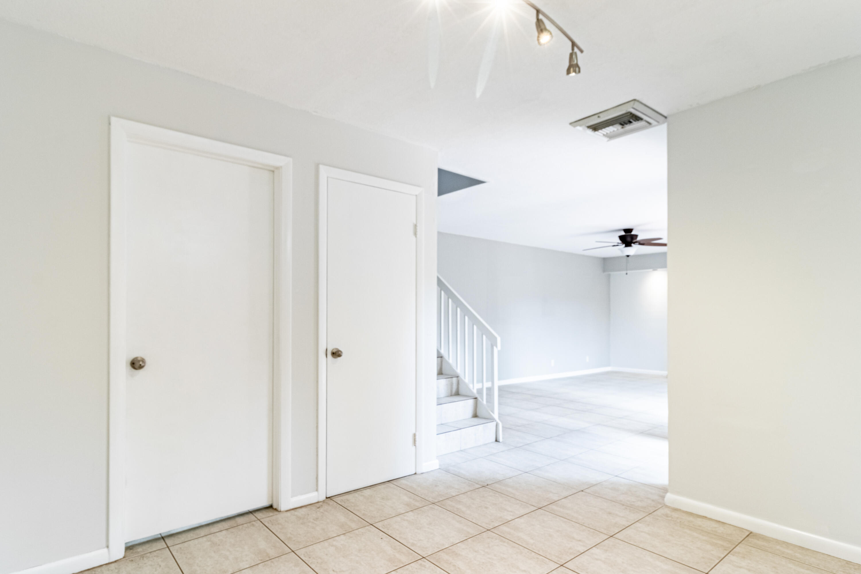 WATERFORD COURTYARDS ADDITION - Residential Lease