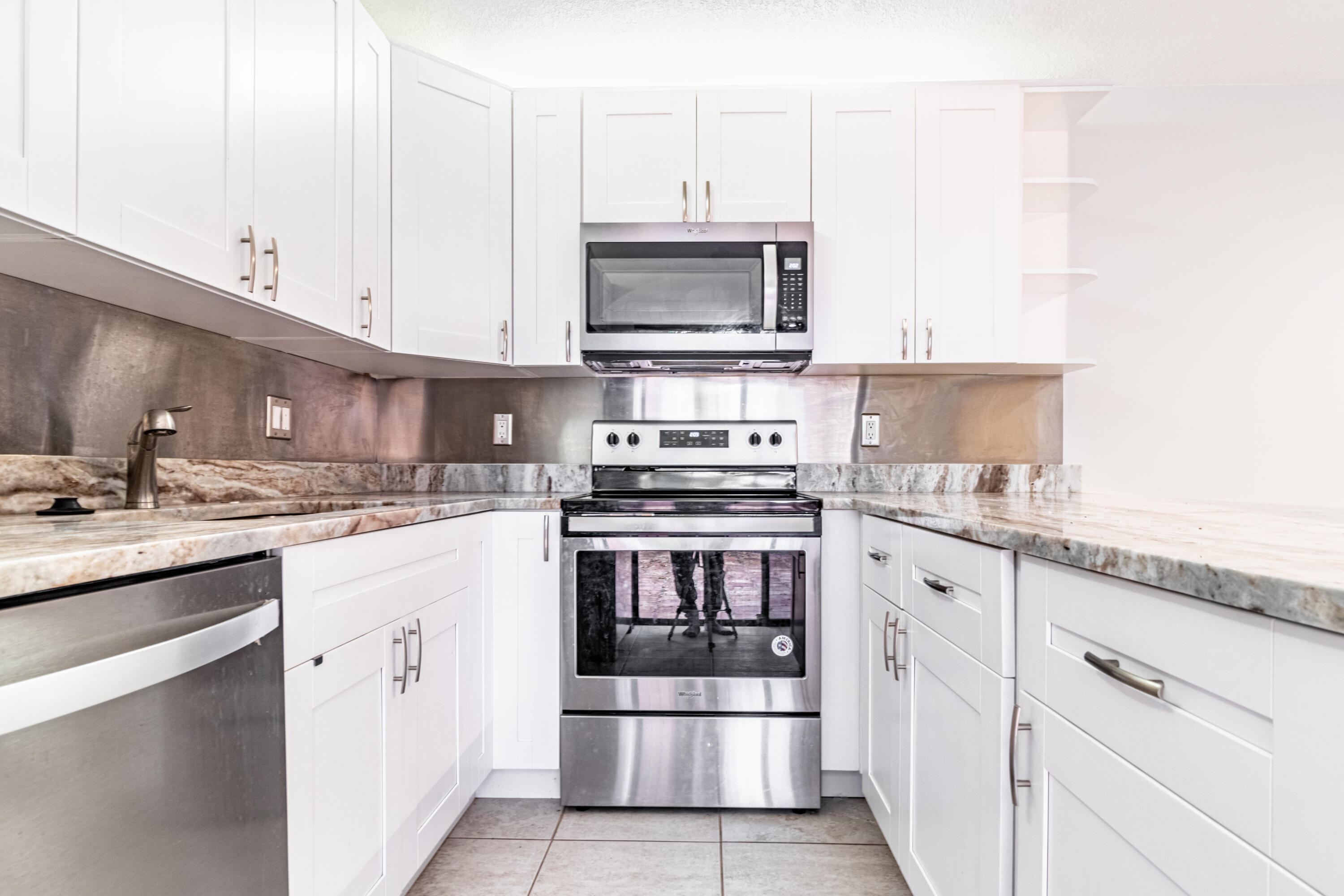 WATERFORD COURTYARDS ADDITION - Residential Lease