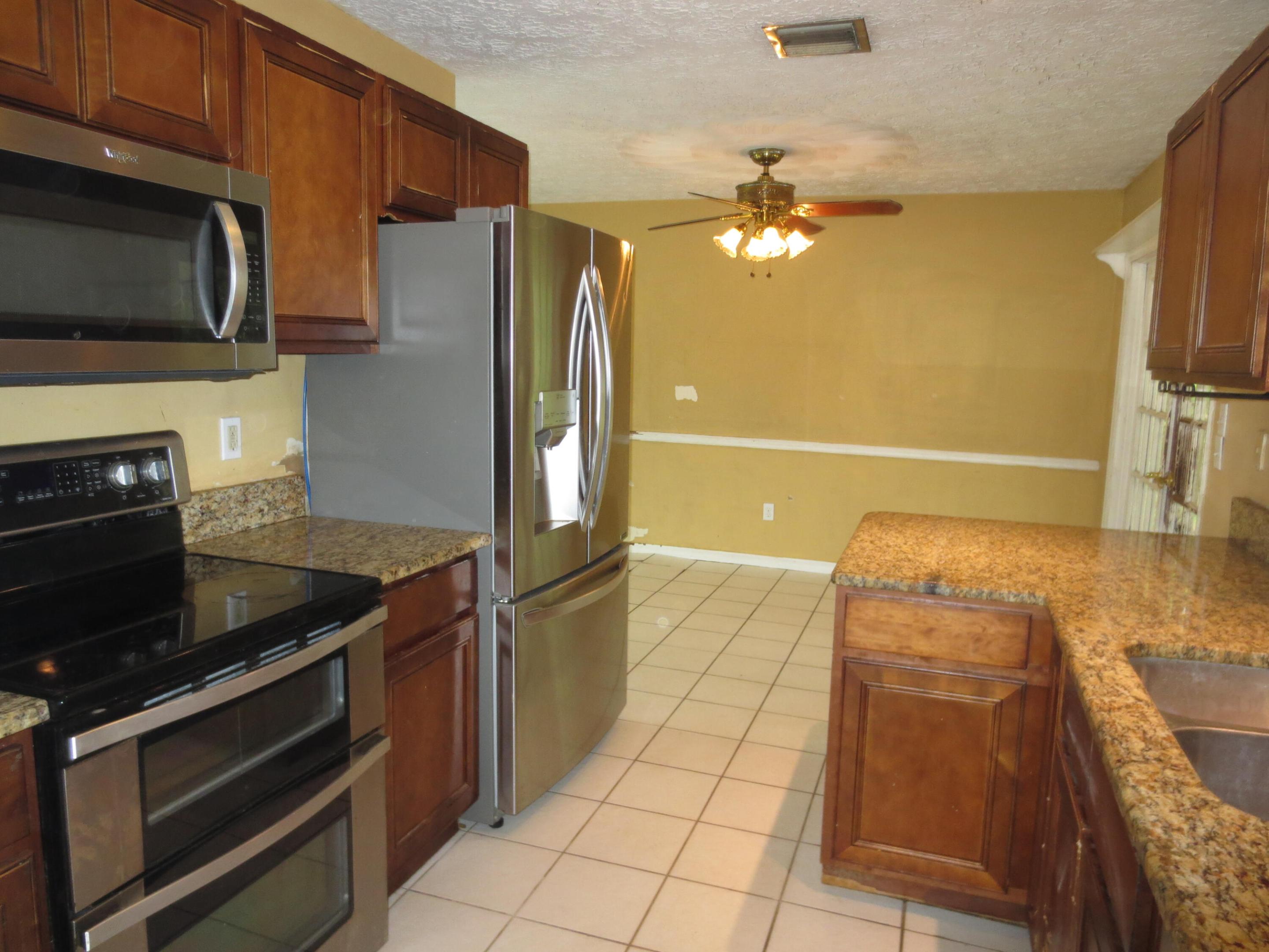 PORT ST LUCIE SECTION 25 - Residential