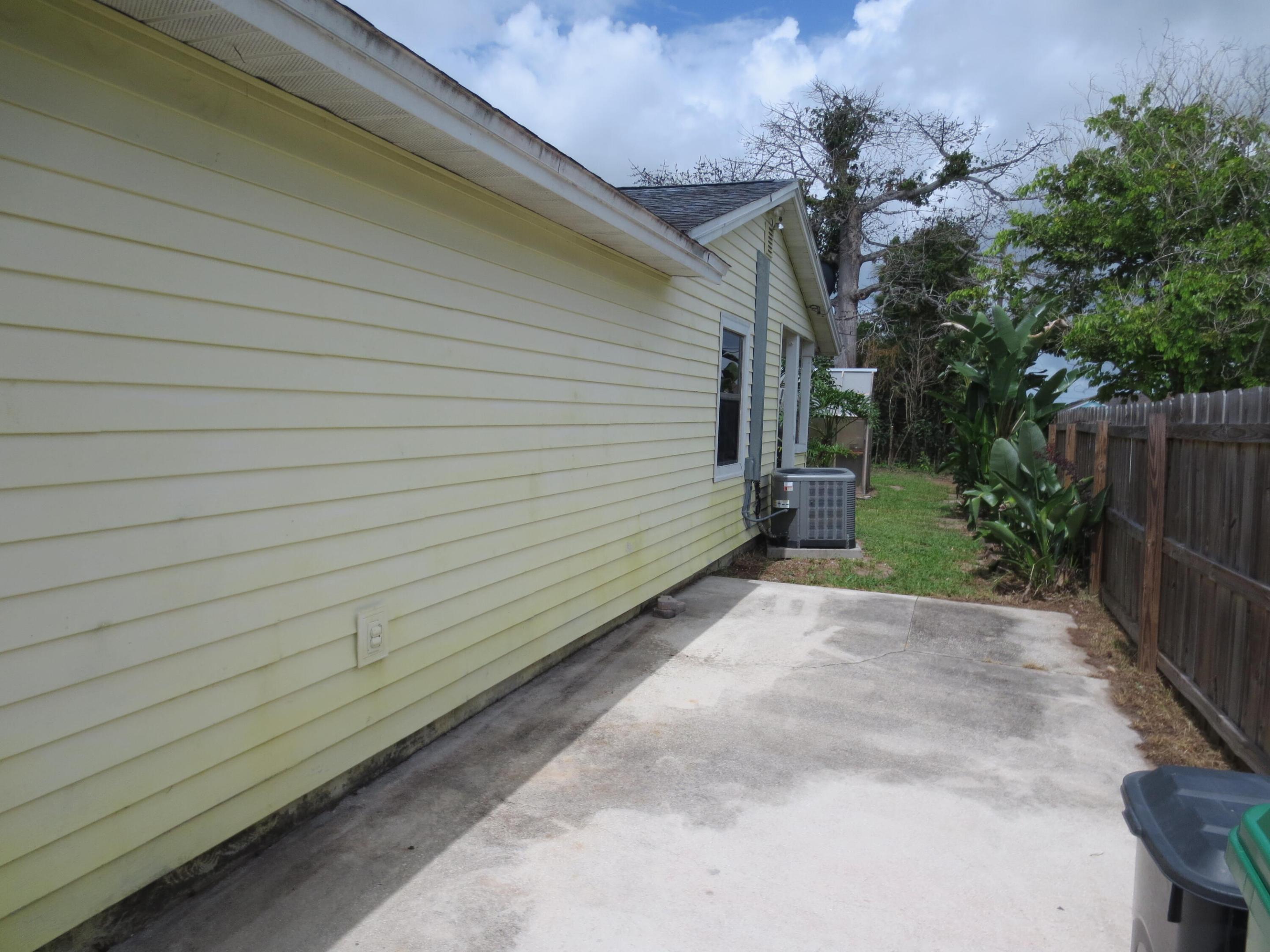 PORT ST LUCIE SECTION 25 - Residential