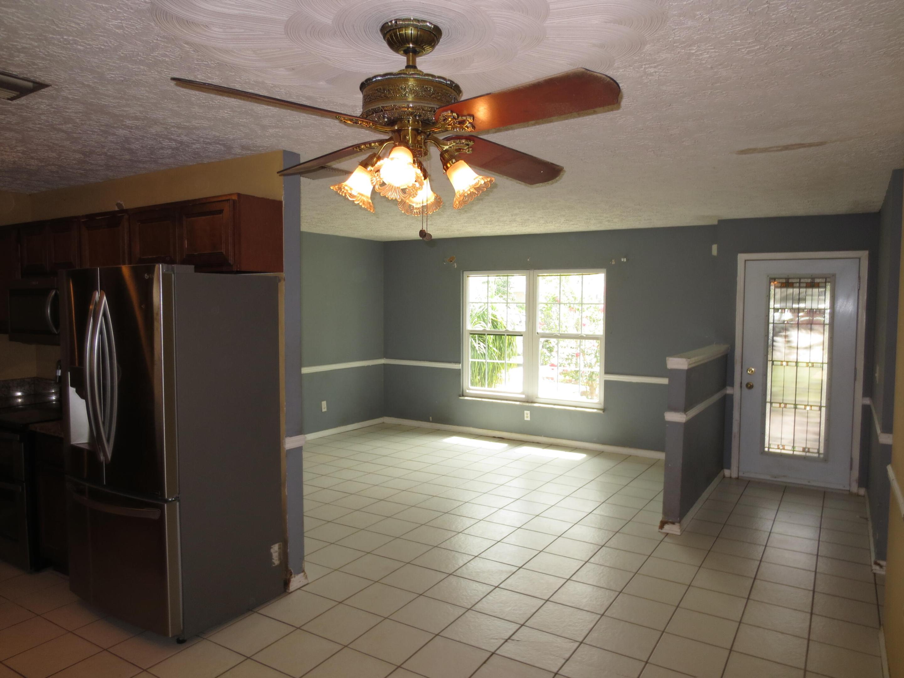 PORT ST LUCIE SECTION 25 - Residential