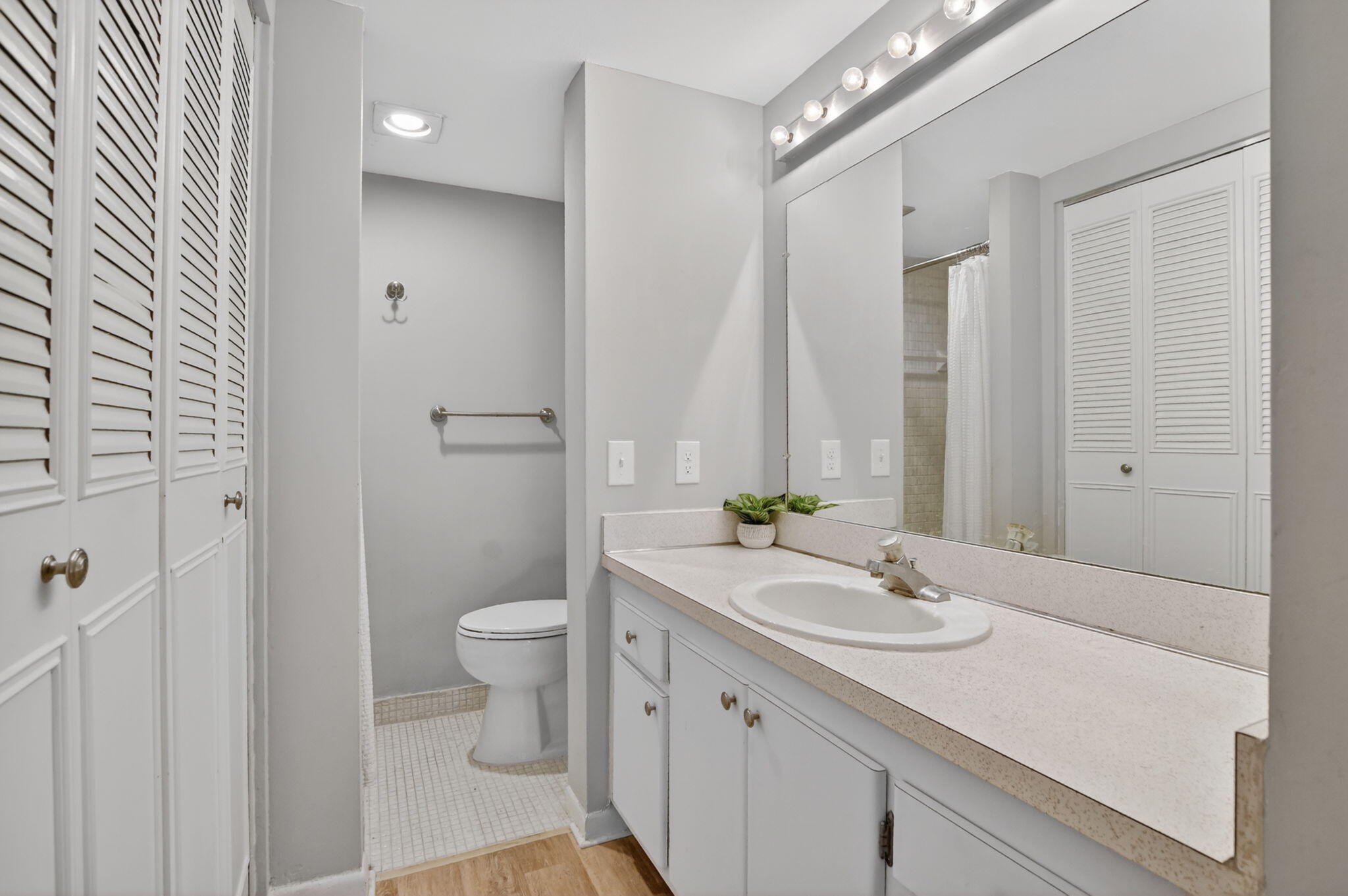 TIERRA DEL SOL CONDO - Residential