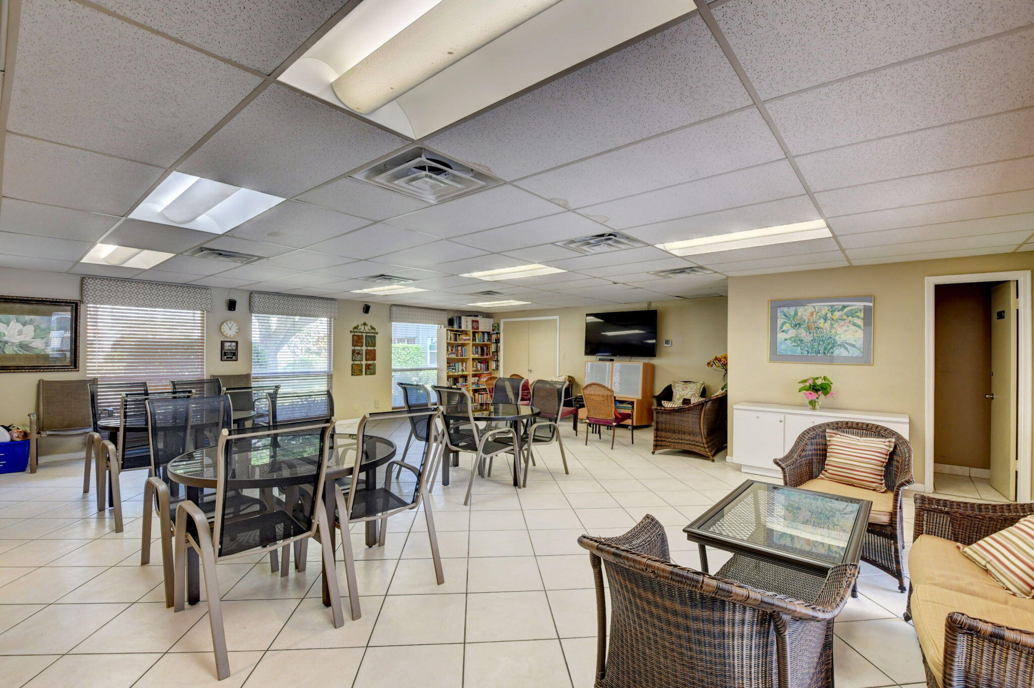 TIERRA DEL SOL CONDO - Residential