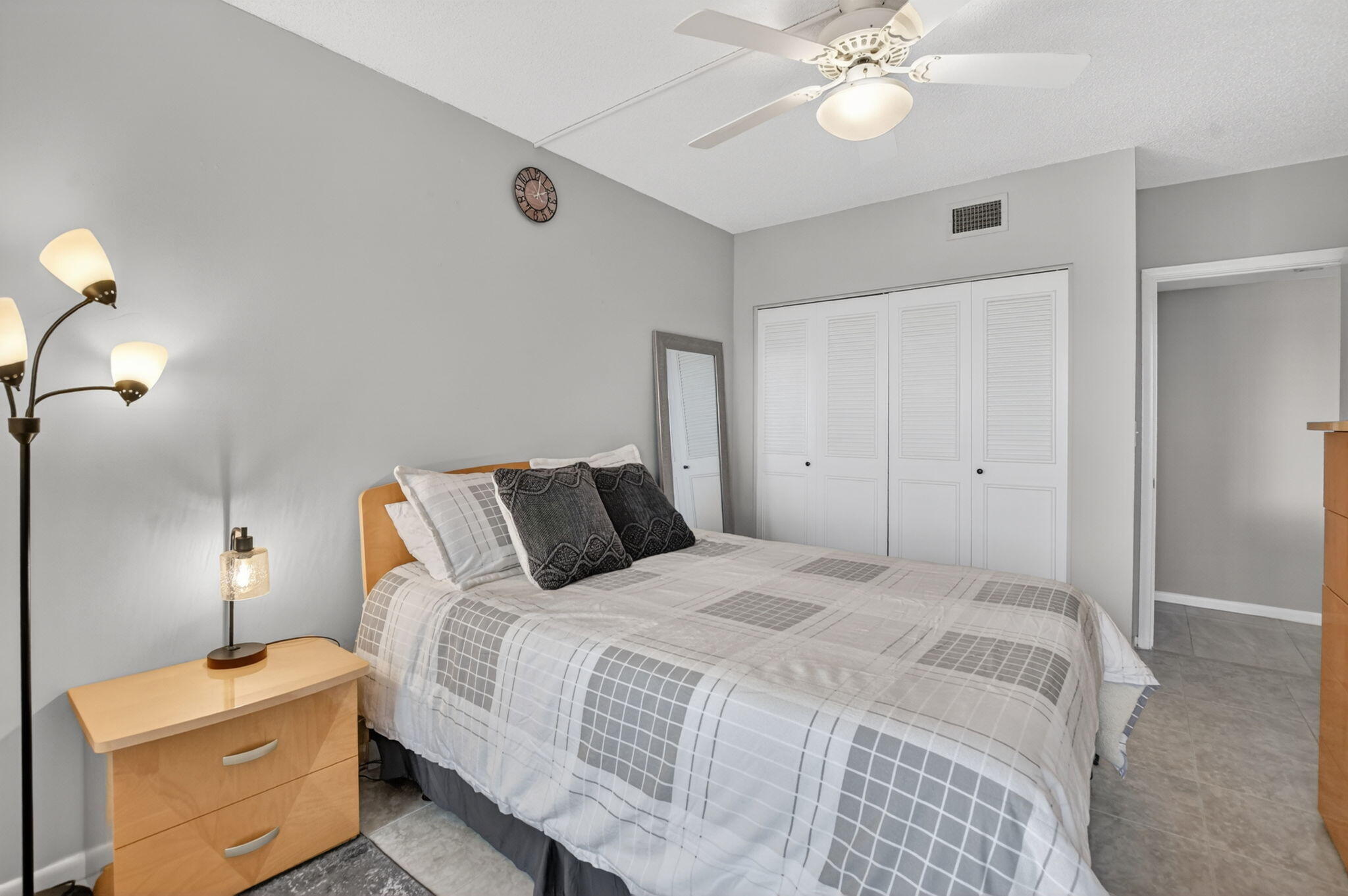 TIERRA DEL SOL CONDO - Residential