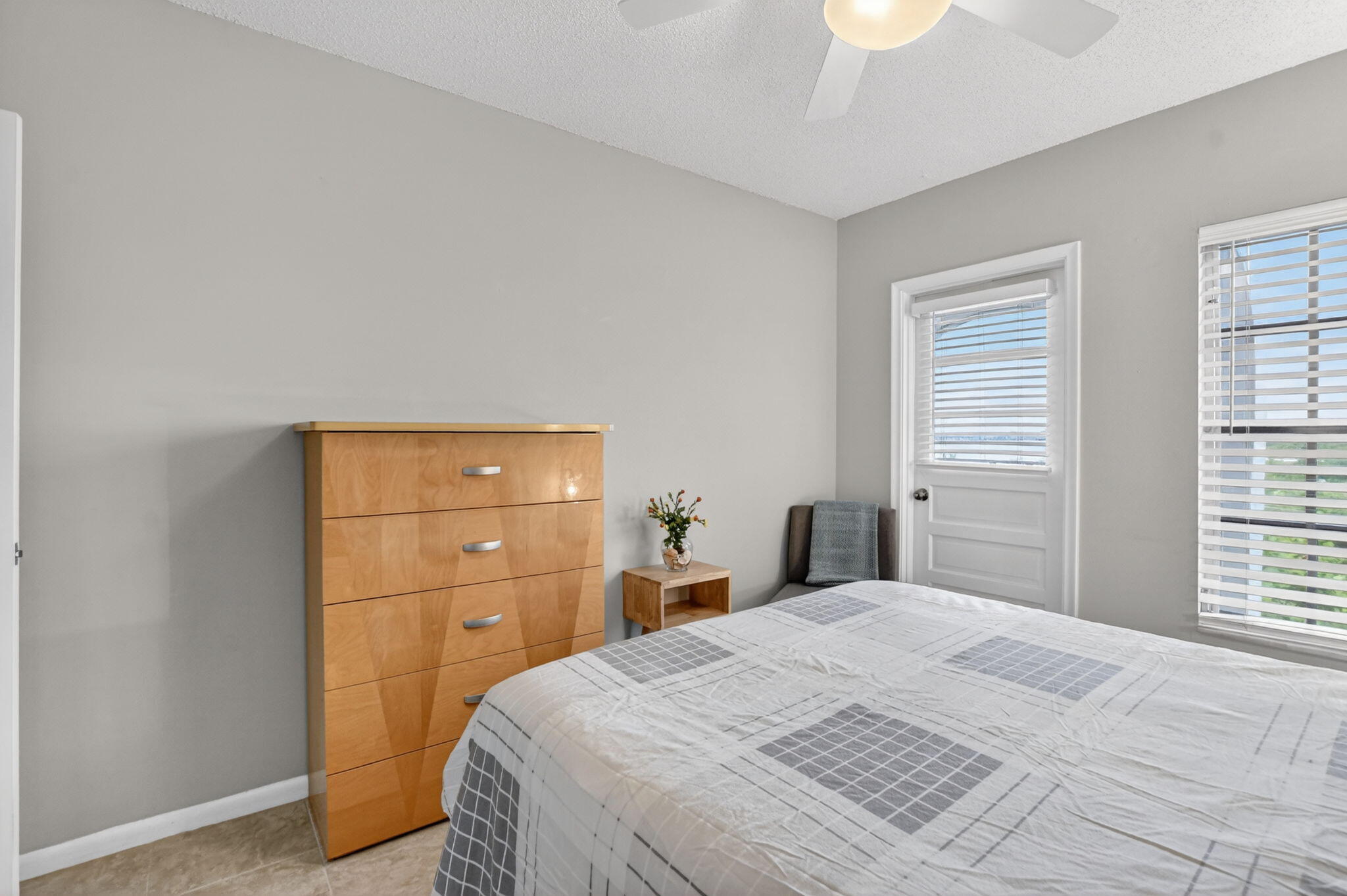 TIERRA DEL SOL CONDO - Residential
