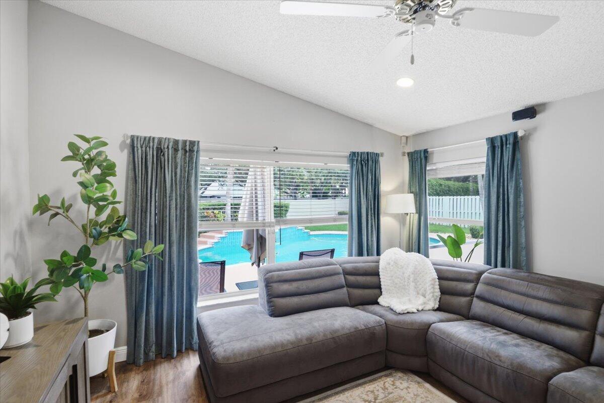 SAVANNAH PLAT 2 - Residential