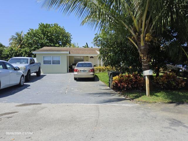 Great opportunity! Spacious 4-bedroom, 4-bath single-family home with 3 efficiencies offering excellent income-producing potential to help offset the mortgage. Ideal for buyers looking for flexibility, extended family living, or possible rental income. Whoever buys this property may have a chance to significantly reduce their monthly housing cost — possibly even live close to free, depending on financing and rental income. Realtors, bring your buyers and show this one!