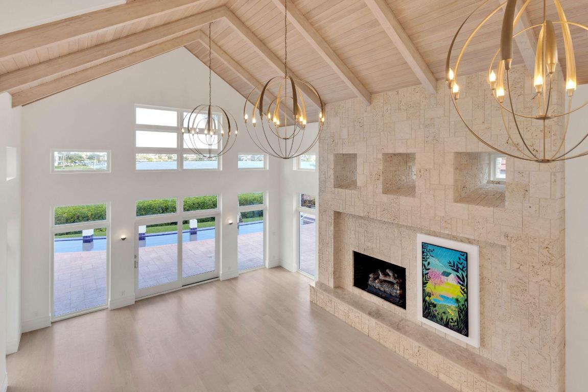SAILFISH POINT - Residential