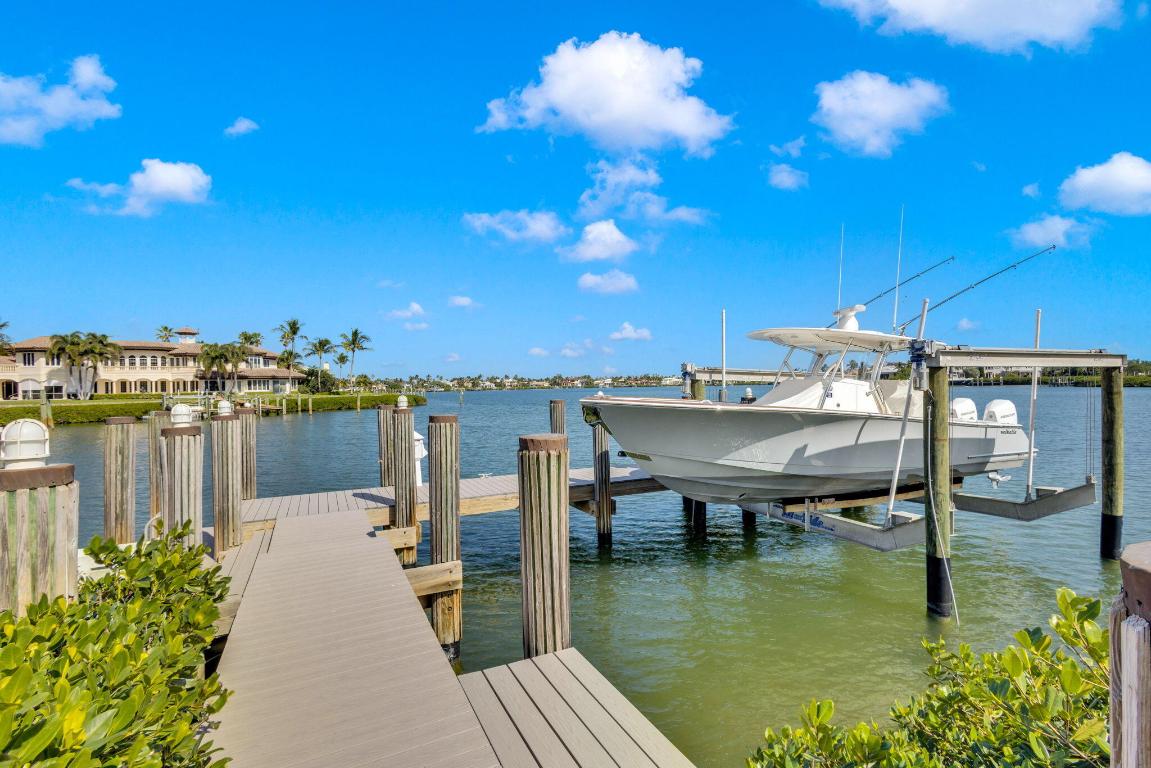 SAILFISH POINT - Residential