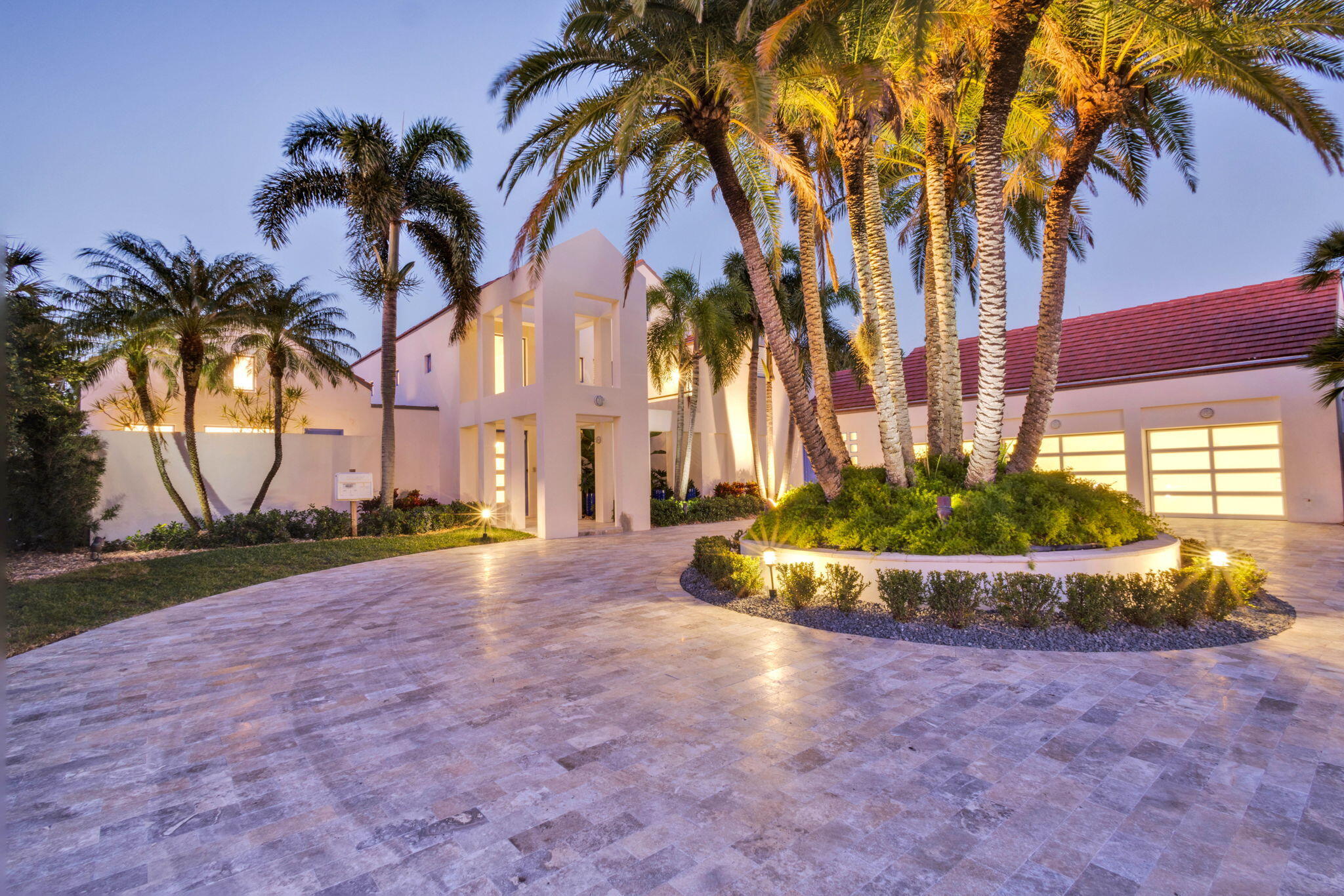 SAILFISH POINT - Residential
