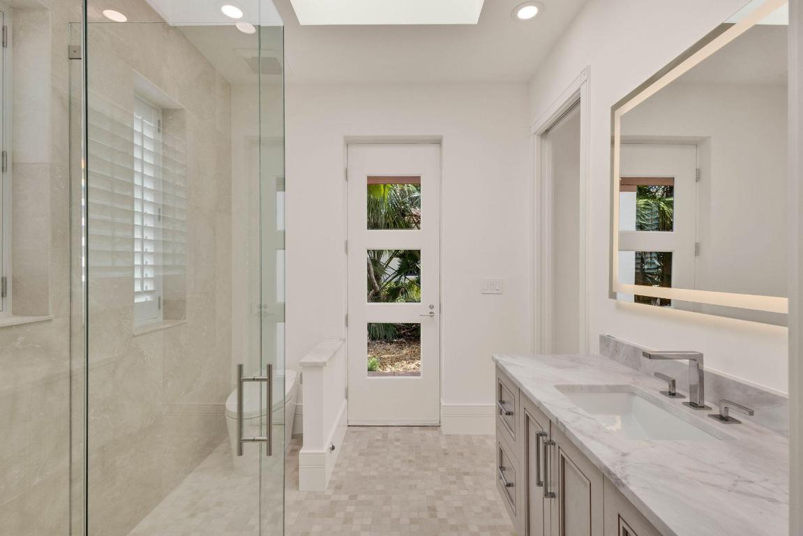 SAILFISH POINT - Residential