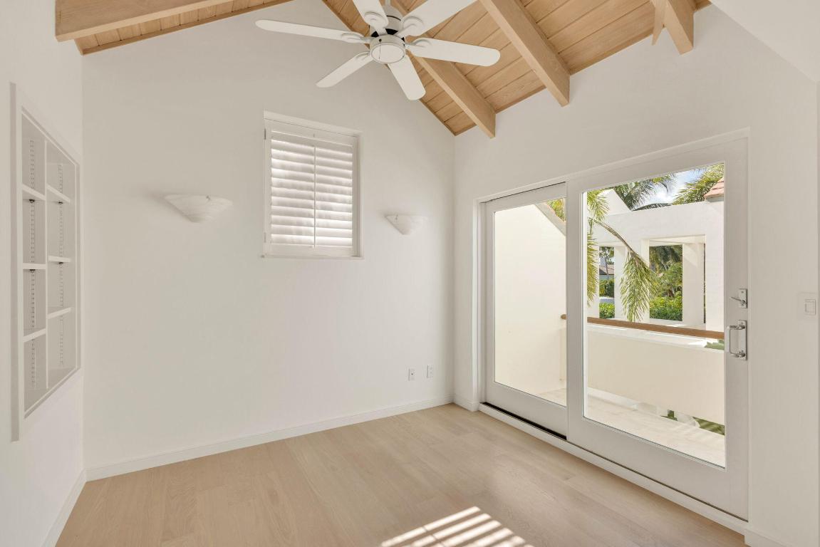 SAILFISH POINT - Residential